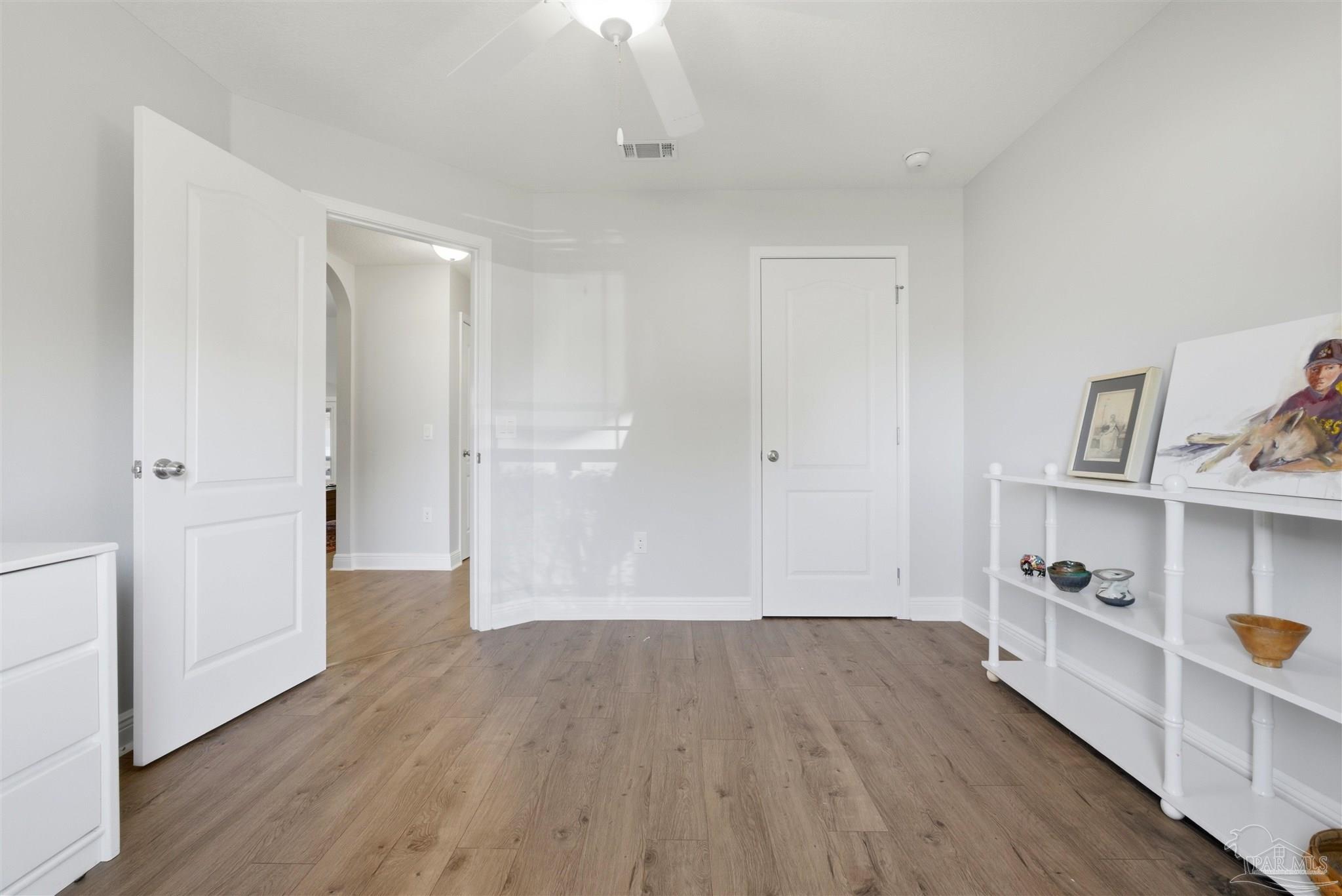 5484 Covered Bridge Ln