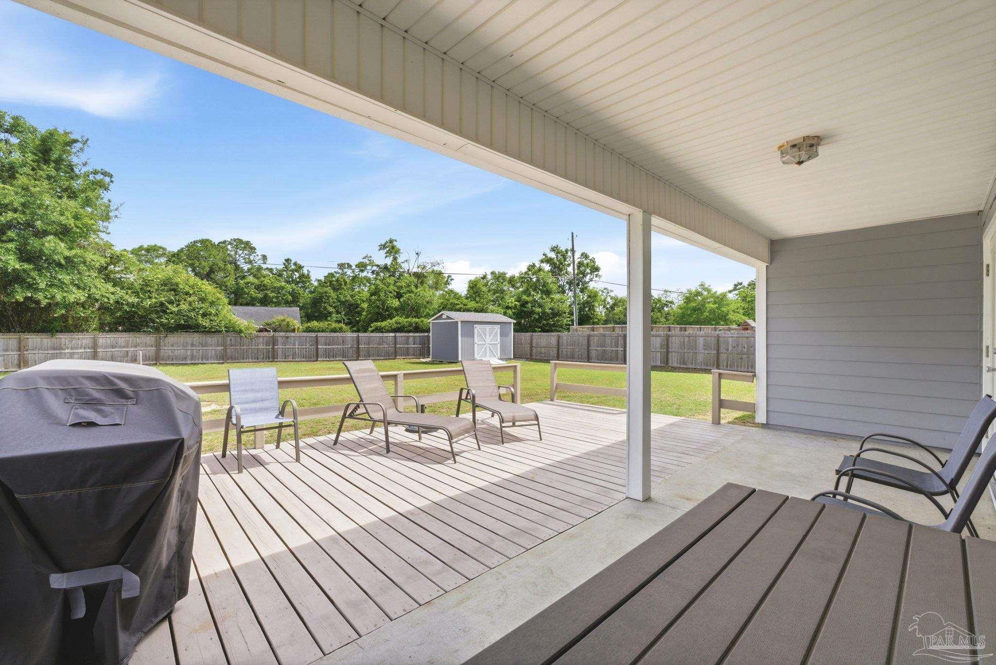 1524 Twin Pines Cir