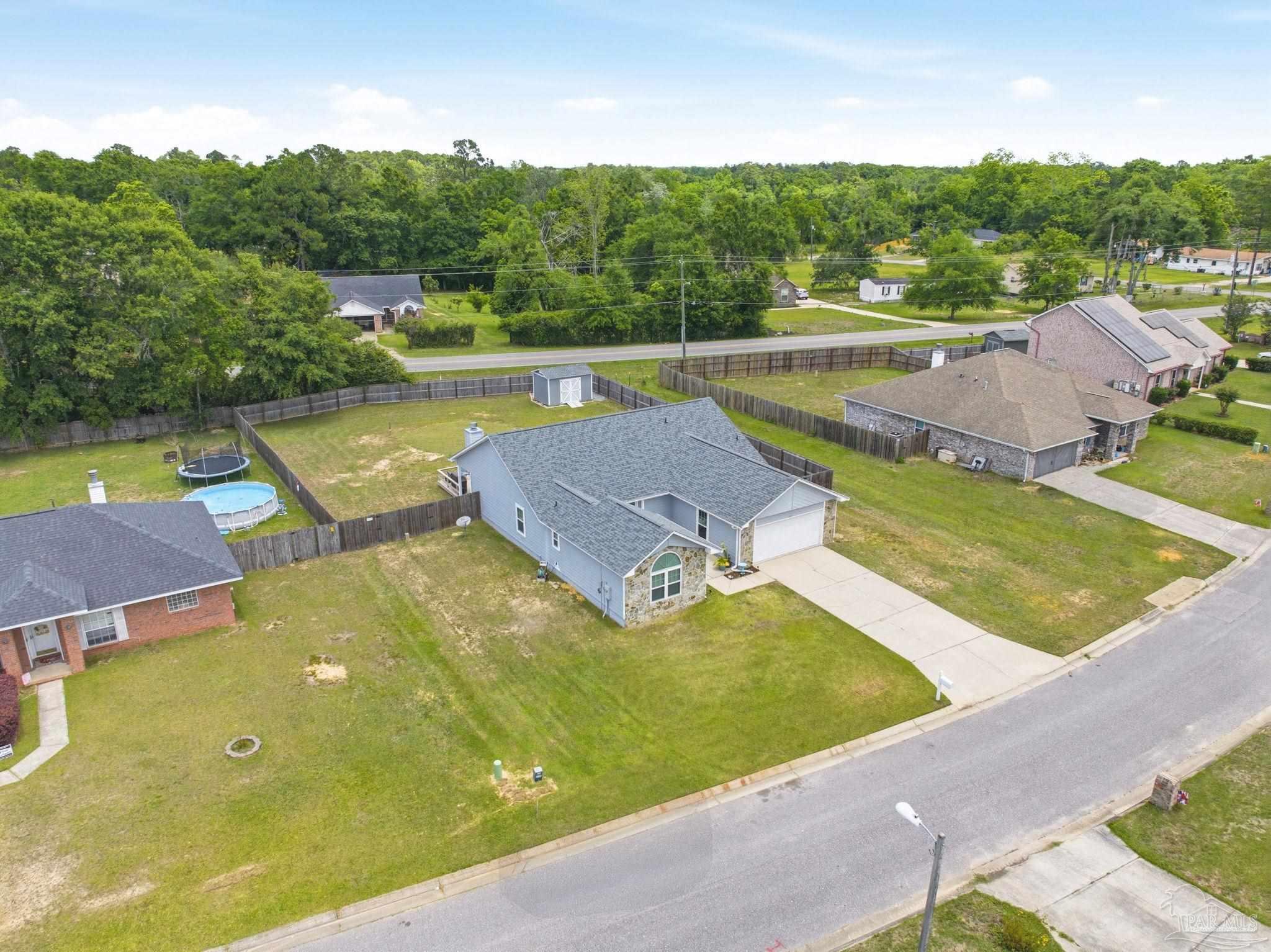 1524 Twin Pines Cir
