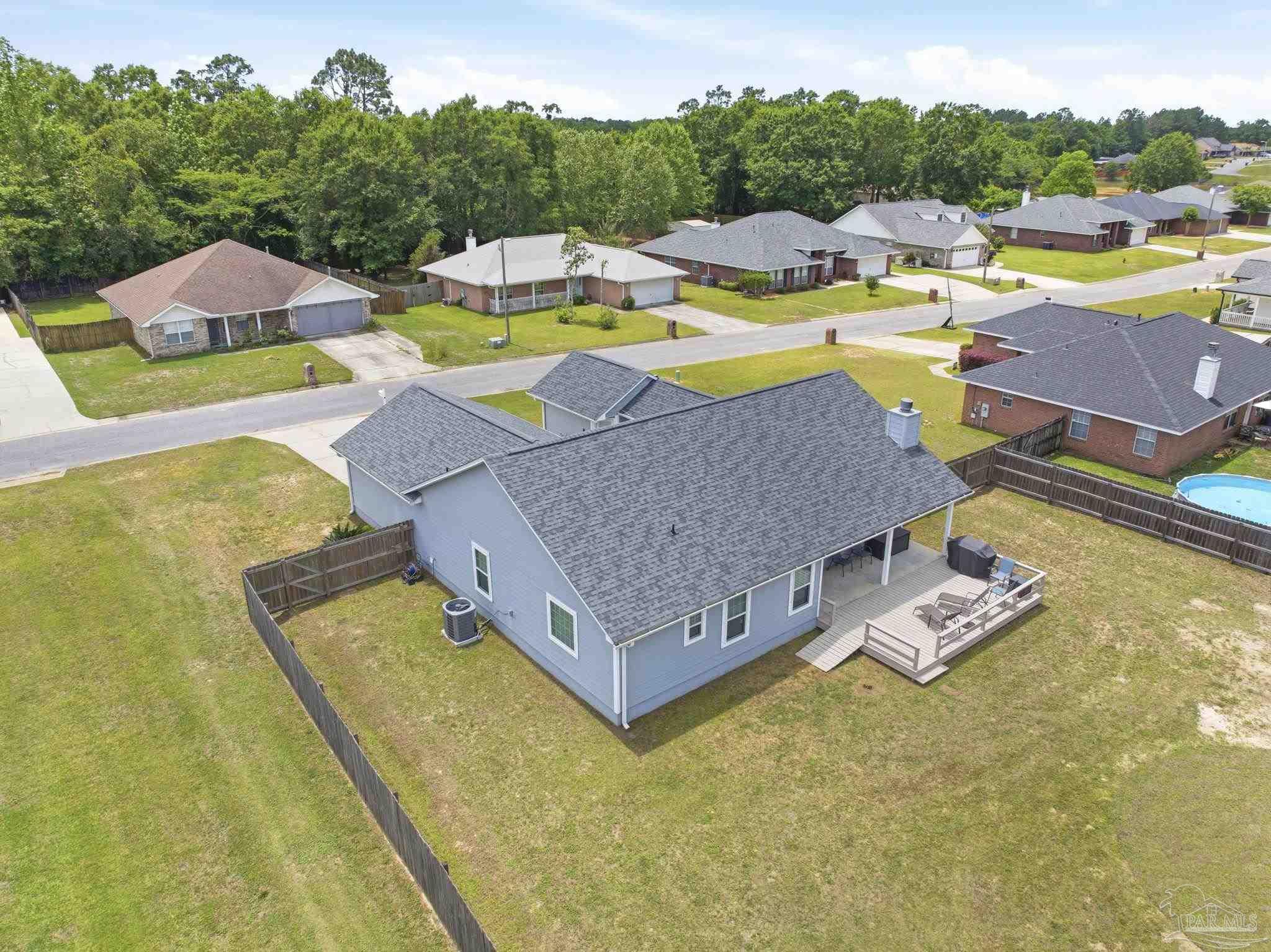 1524 Twin Pines Cir