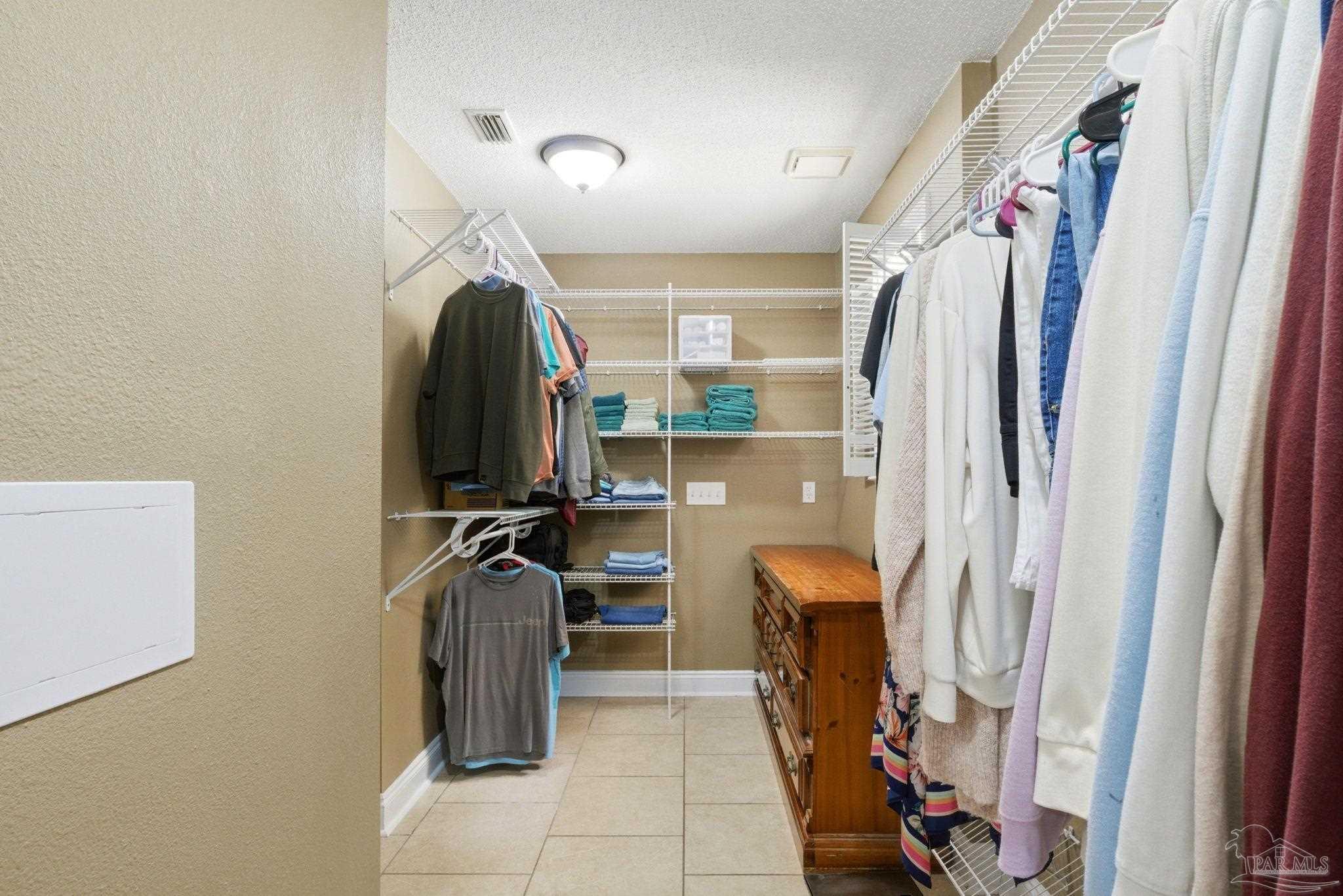 6000 Cheyenne Dr