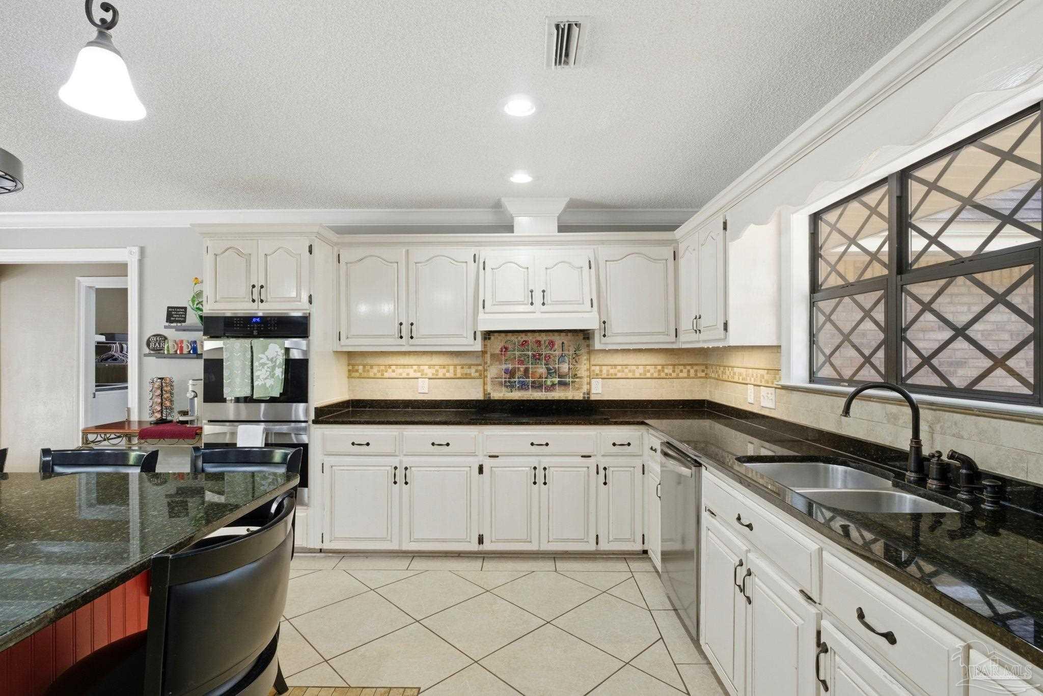 6000 Cheyenne Dr