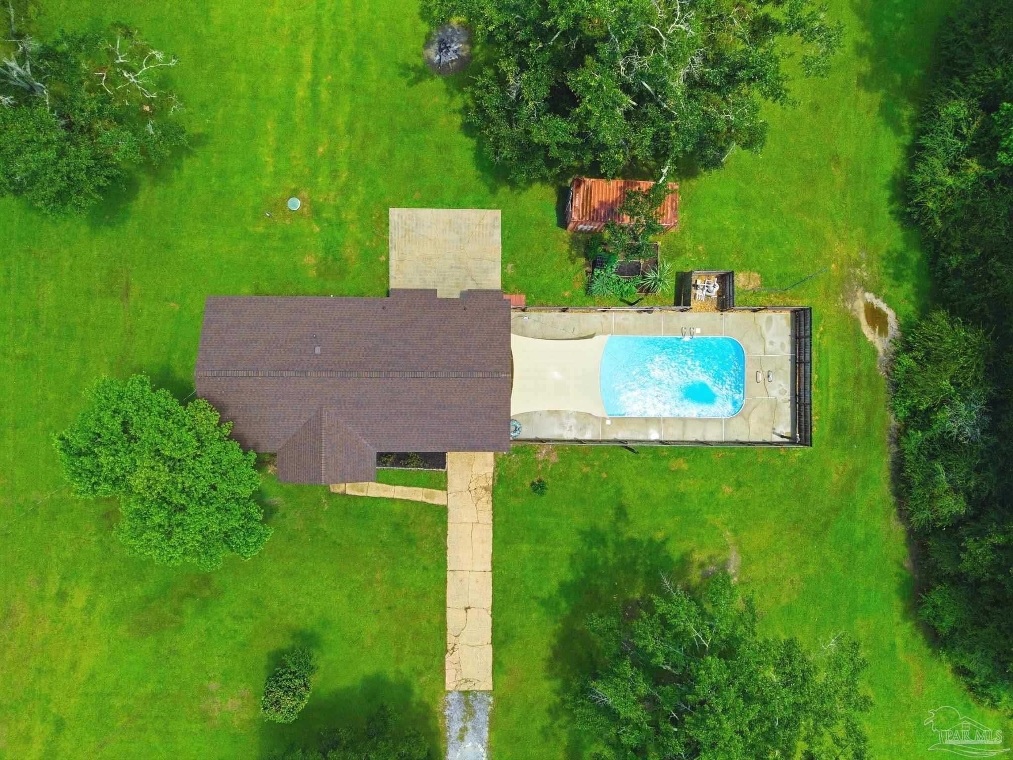 3048 Rainbow Ln