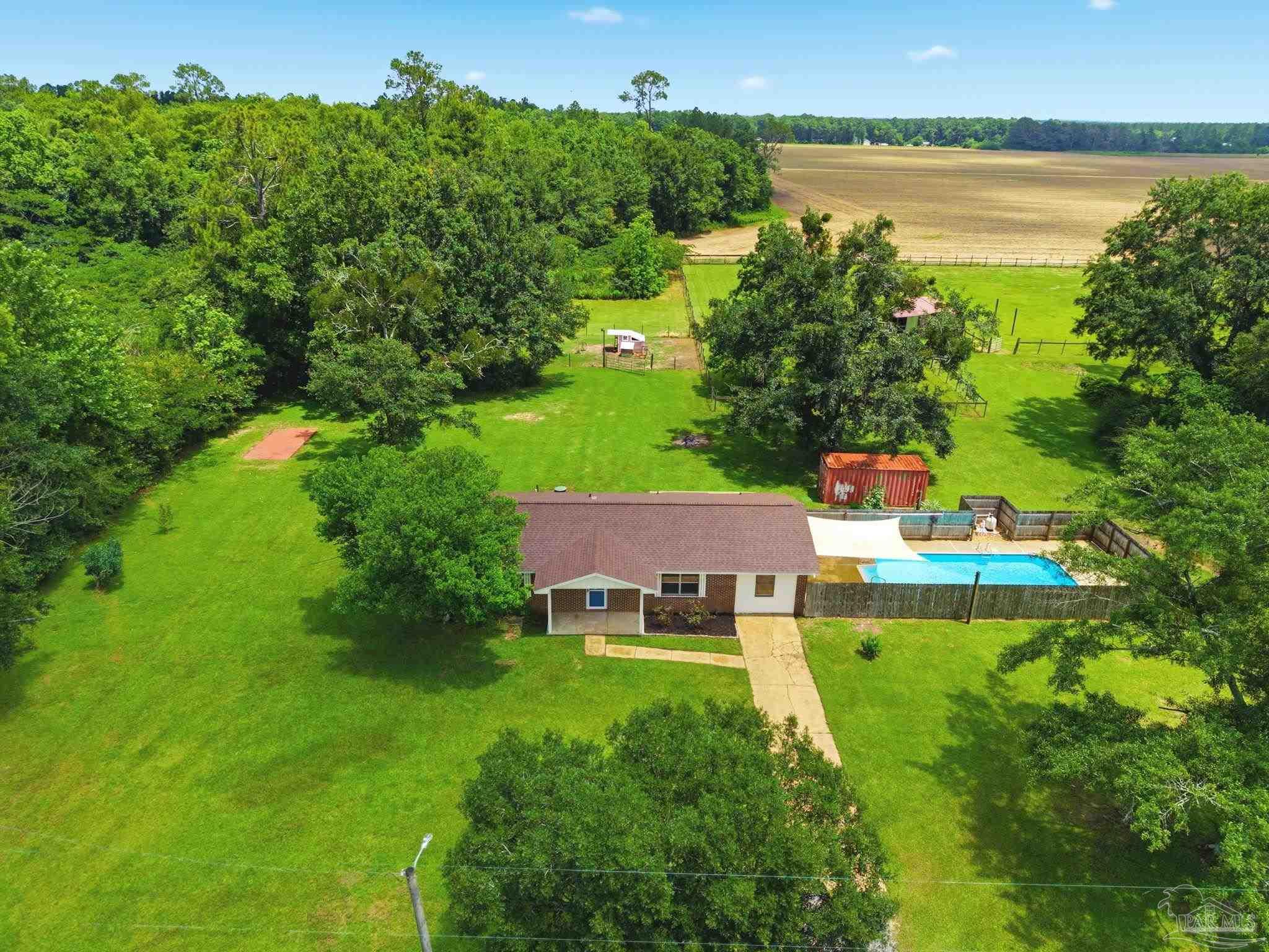 3048 Rainbow Ln