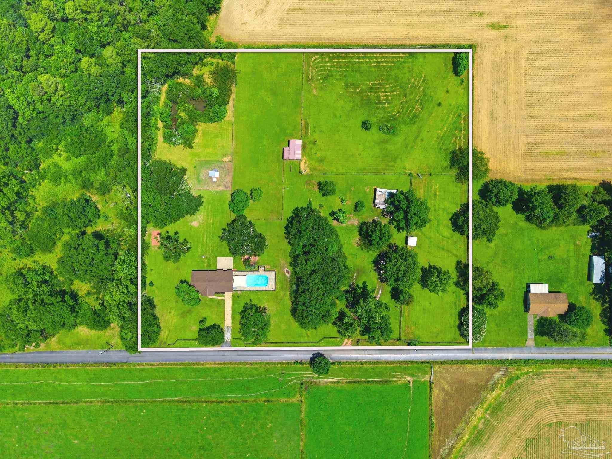 3048 Rainbow Ln