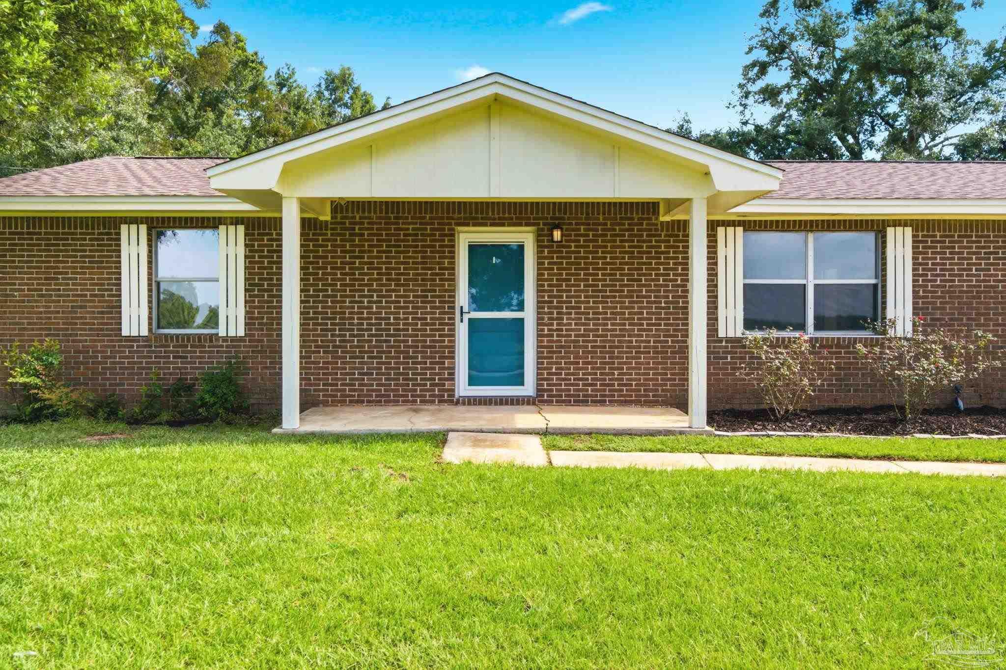 3048 Rainbow Ln