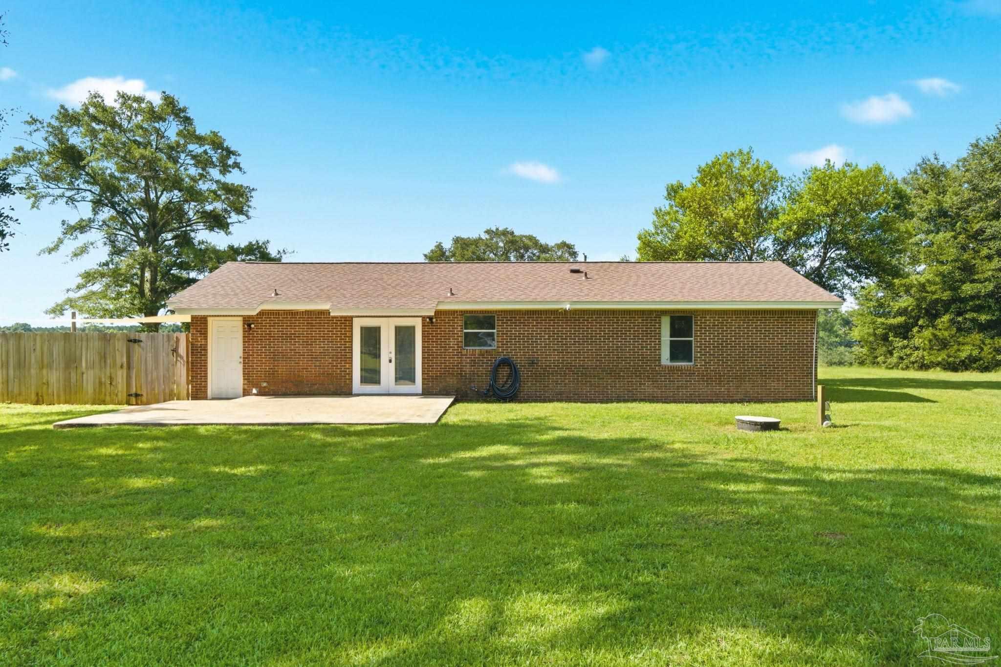 3048 Rainbow Ln