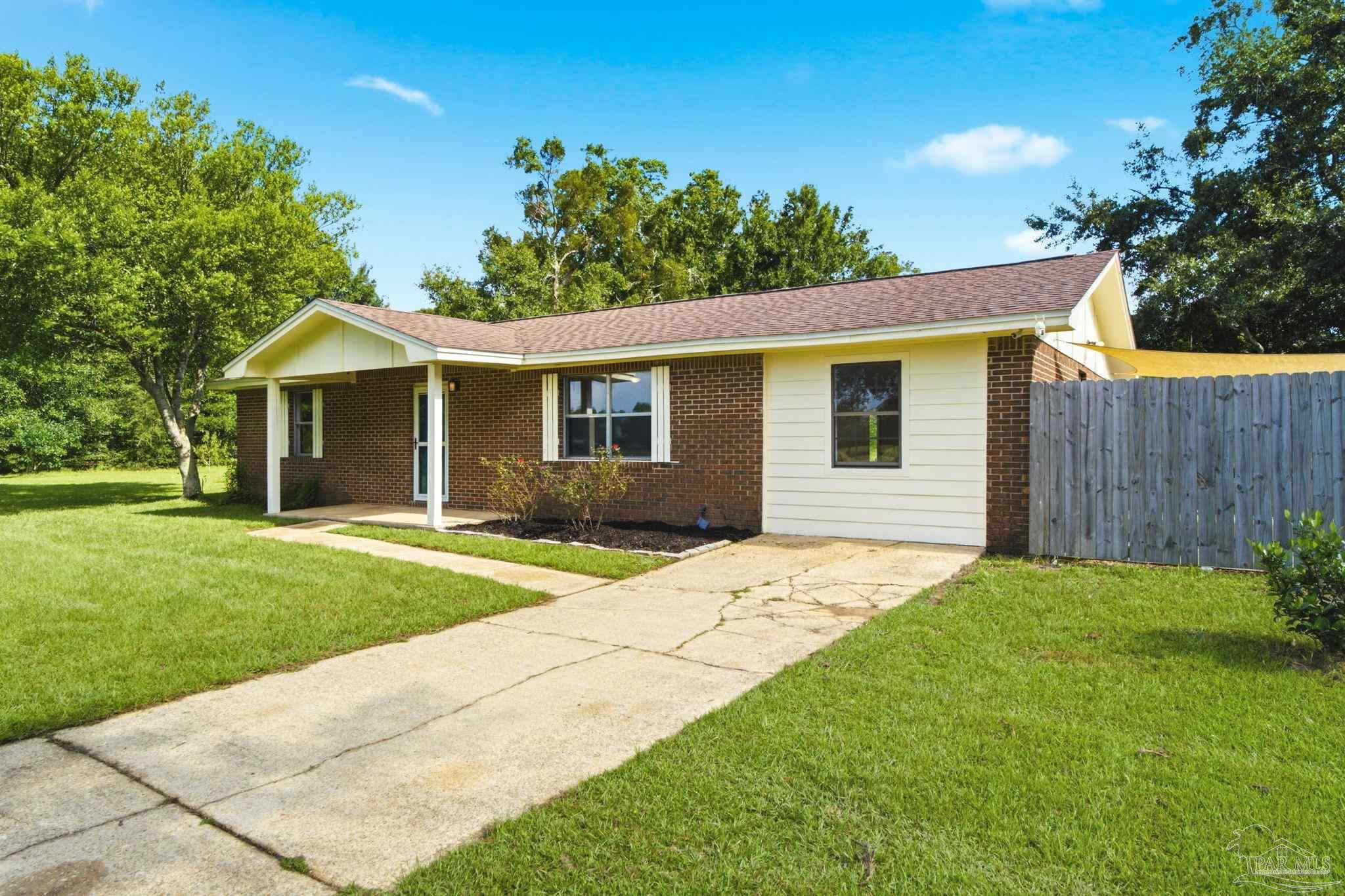 3048 Rainbow Ln