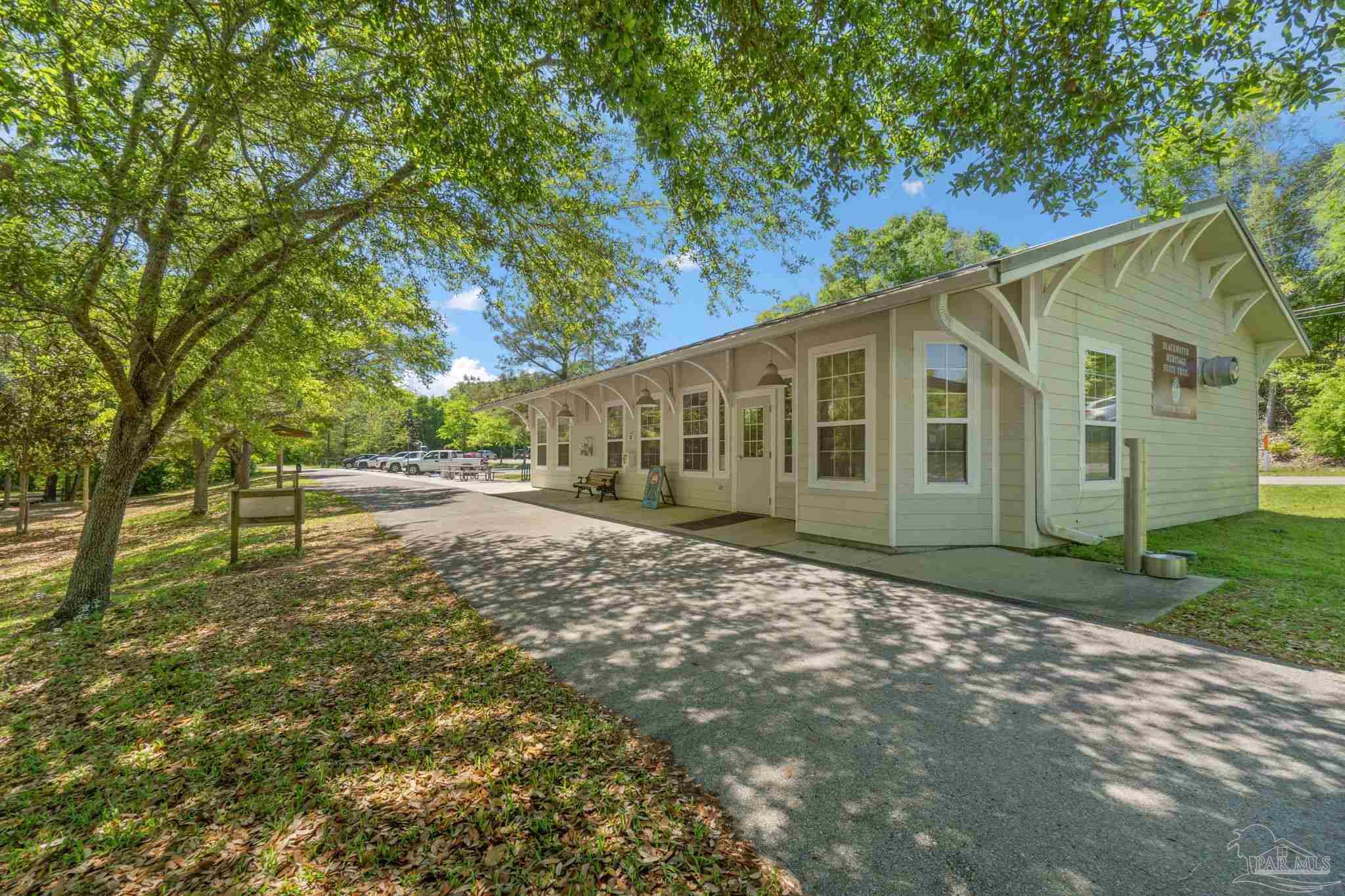 4381 Tiger Oak Ct