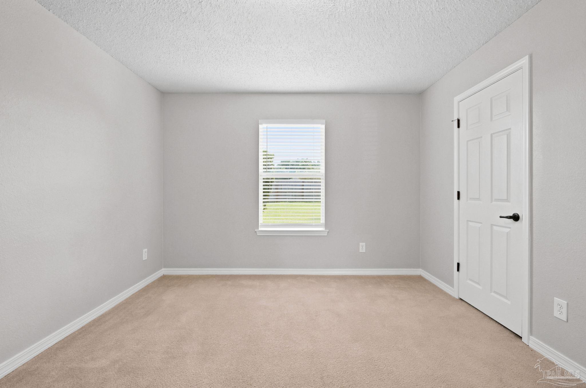 7043 Season Dr