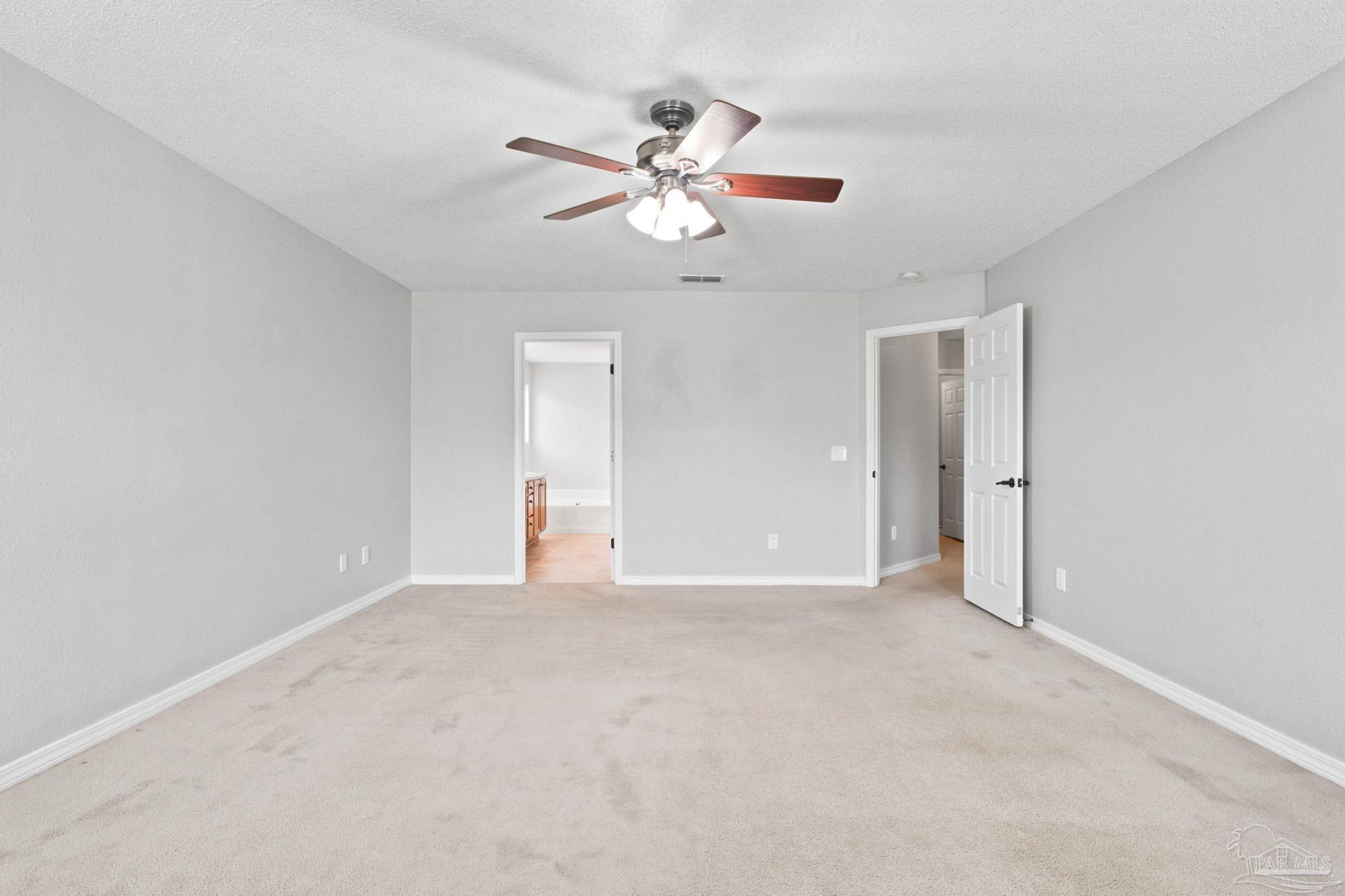 7043 Season Dr