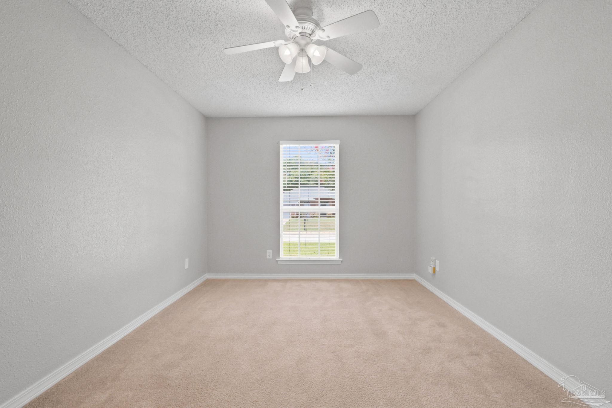 7043 Season Dr