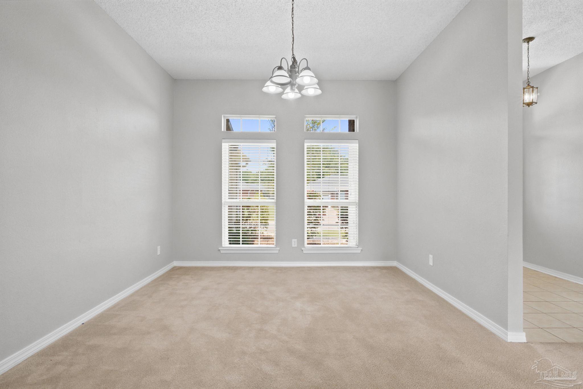 7043 Season Dr