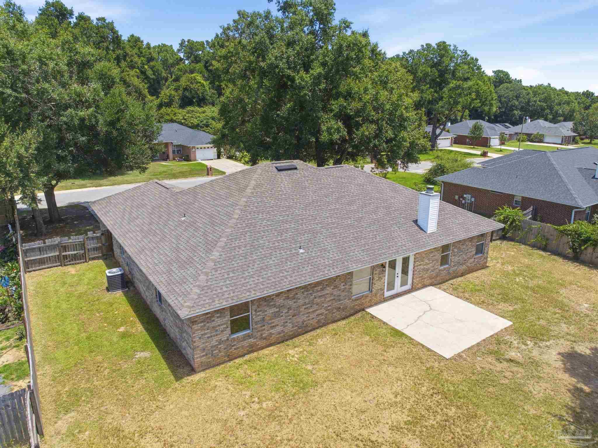 4855 Broadleaf Dr