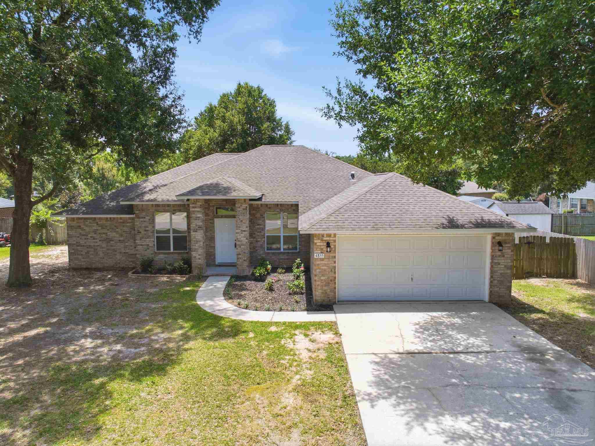 4855 Broadleaf Dr