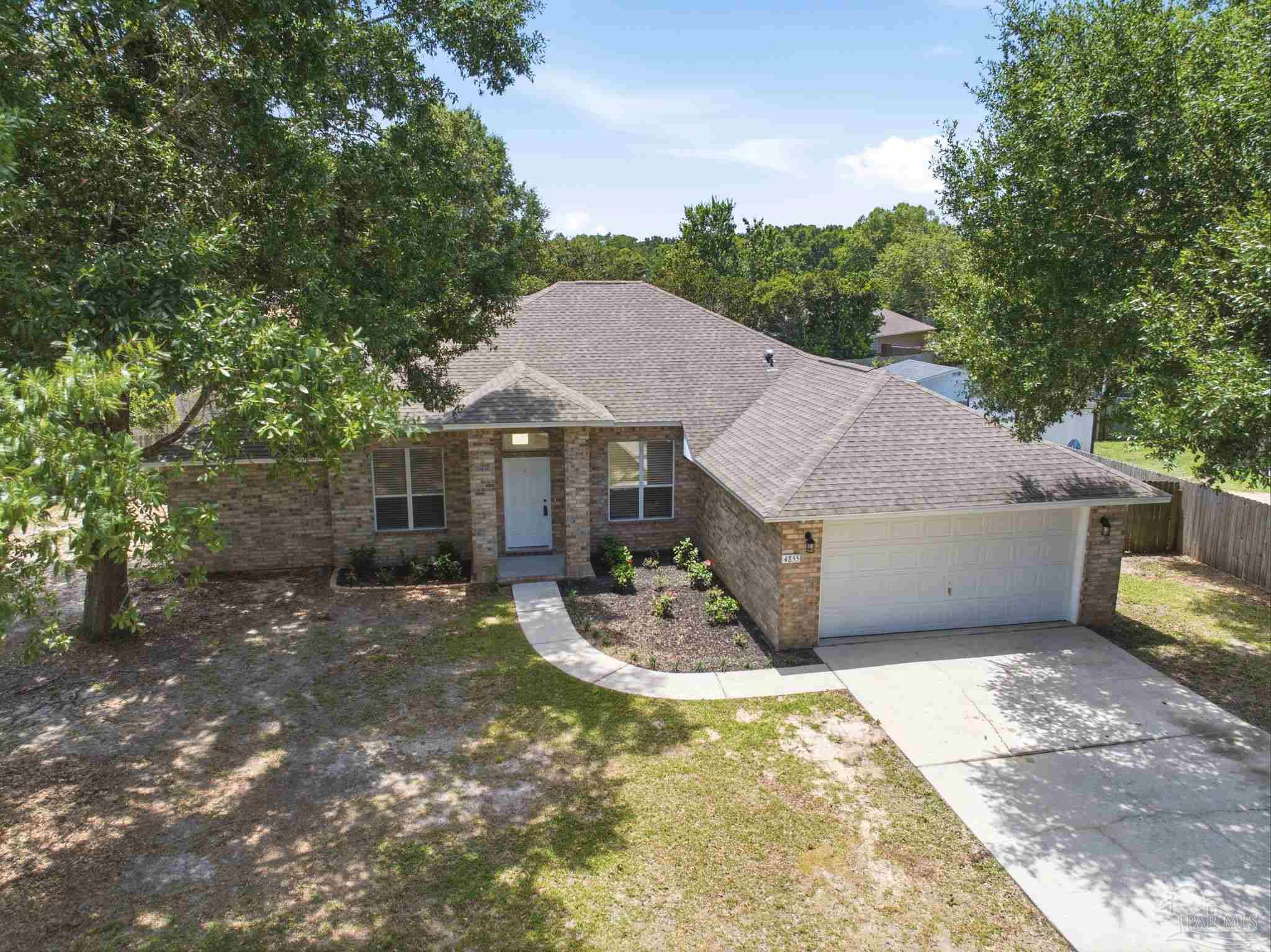 4855 Broadleaf Dr