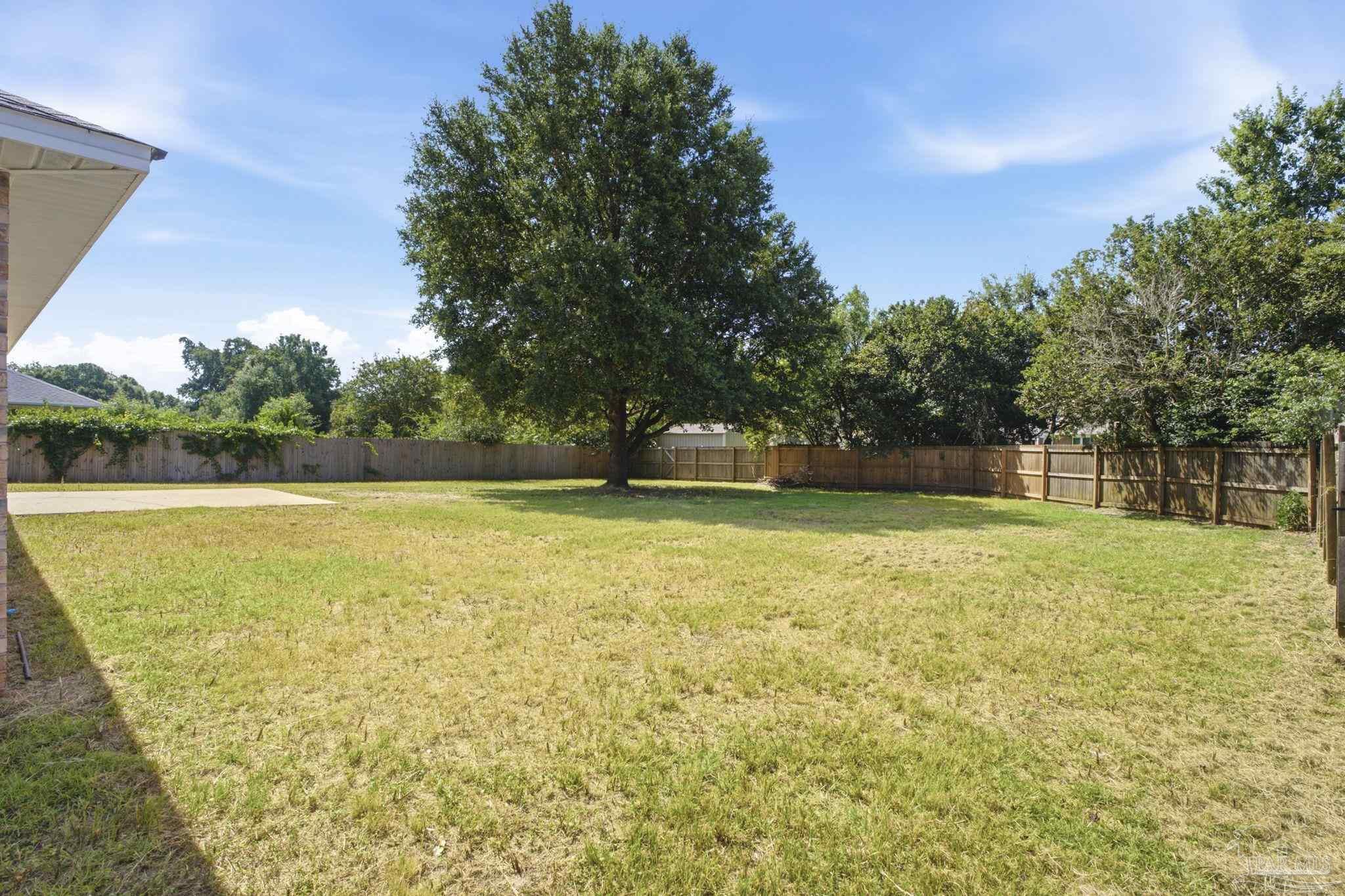 4855 Broadleaf Dr