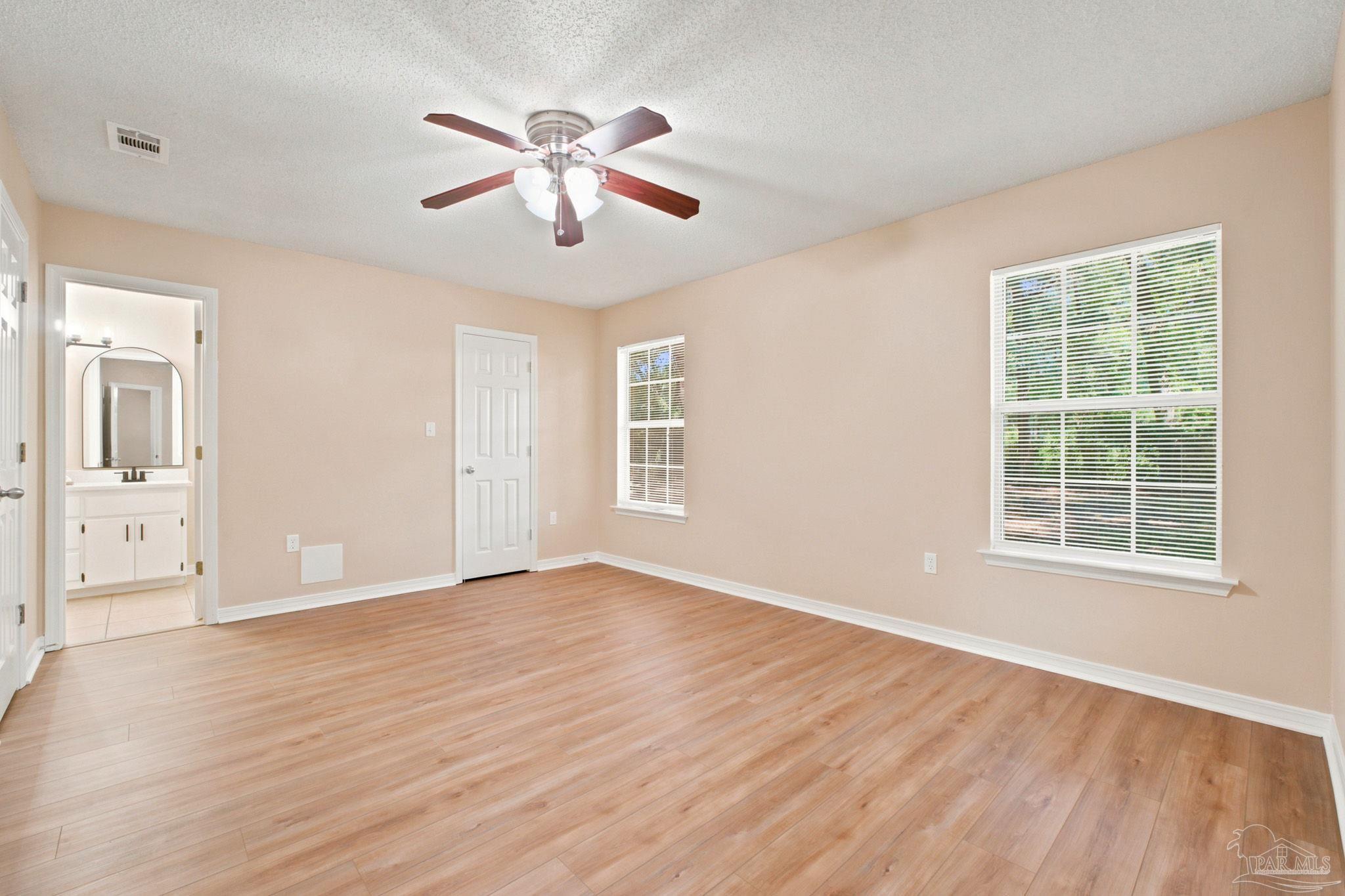 5708 Bronco Pl