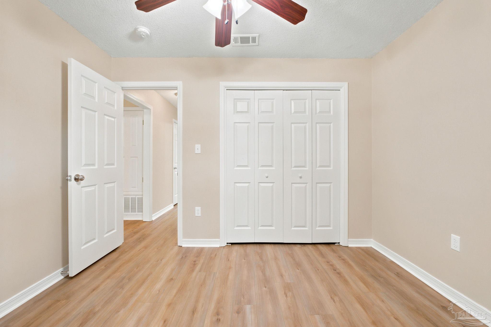 5708 Bronco Pl