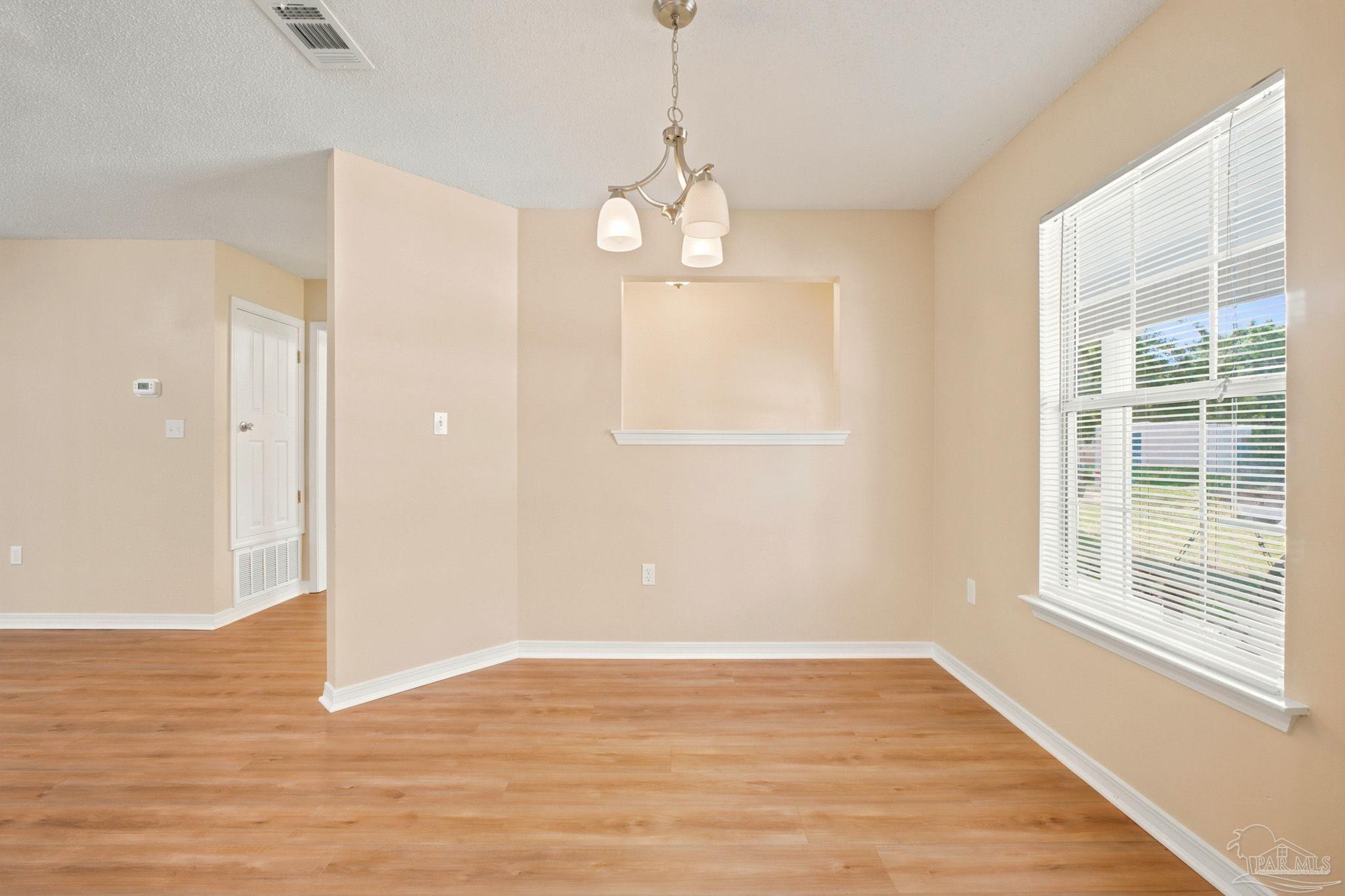 5708 Bronco Pl