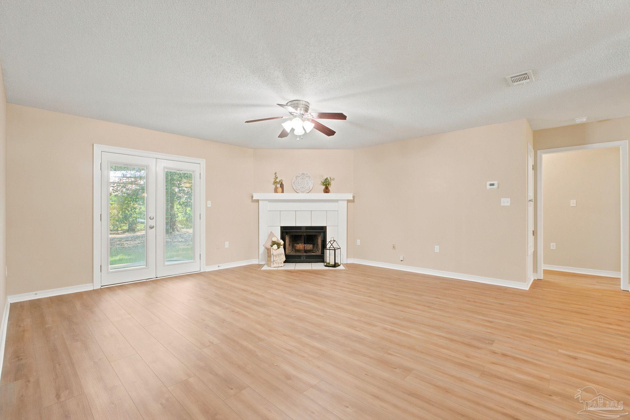 5708 Bronco Pl