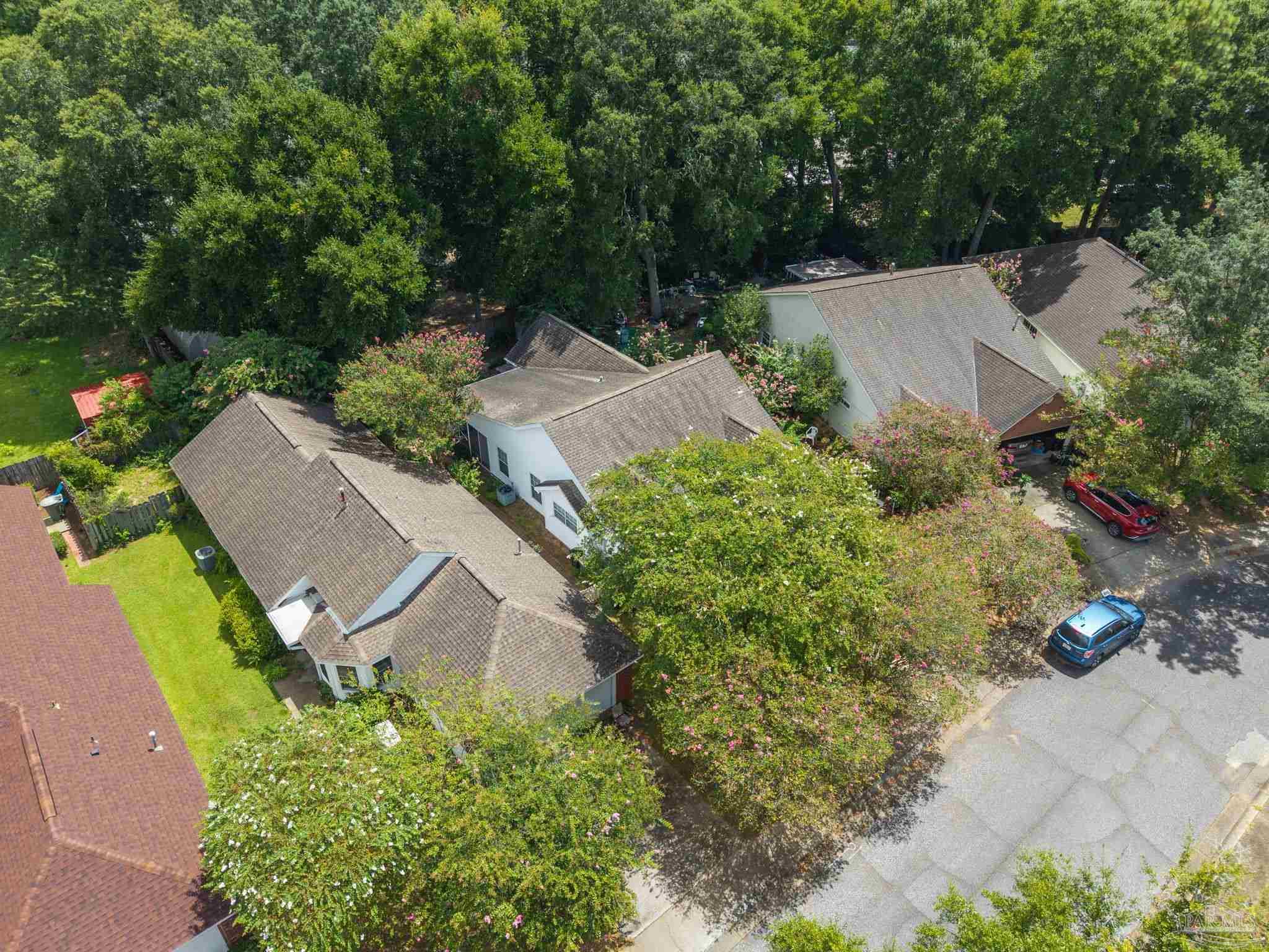 8024 Eastwood Ln