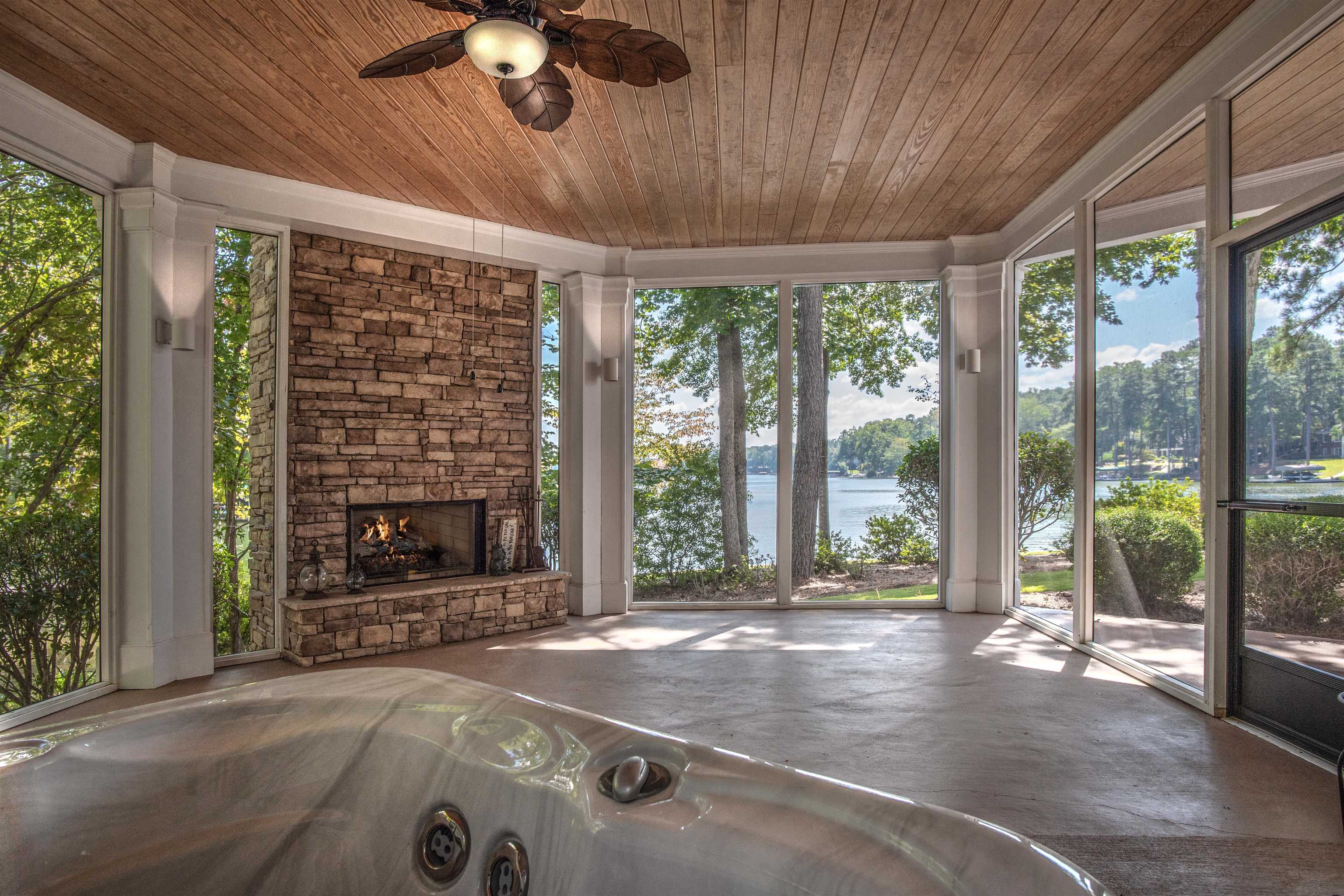 2031 FLEMINGS KNOLL