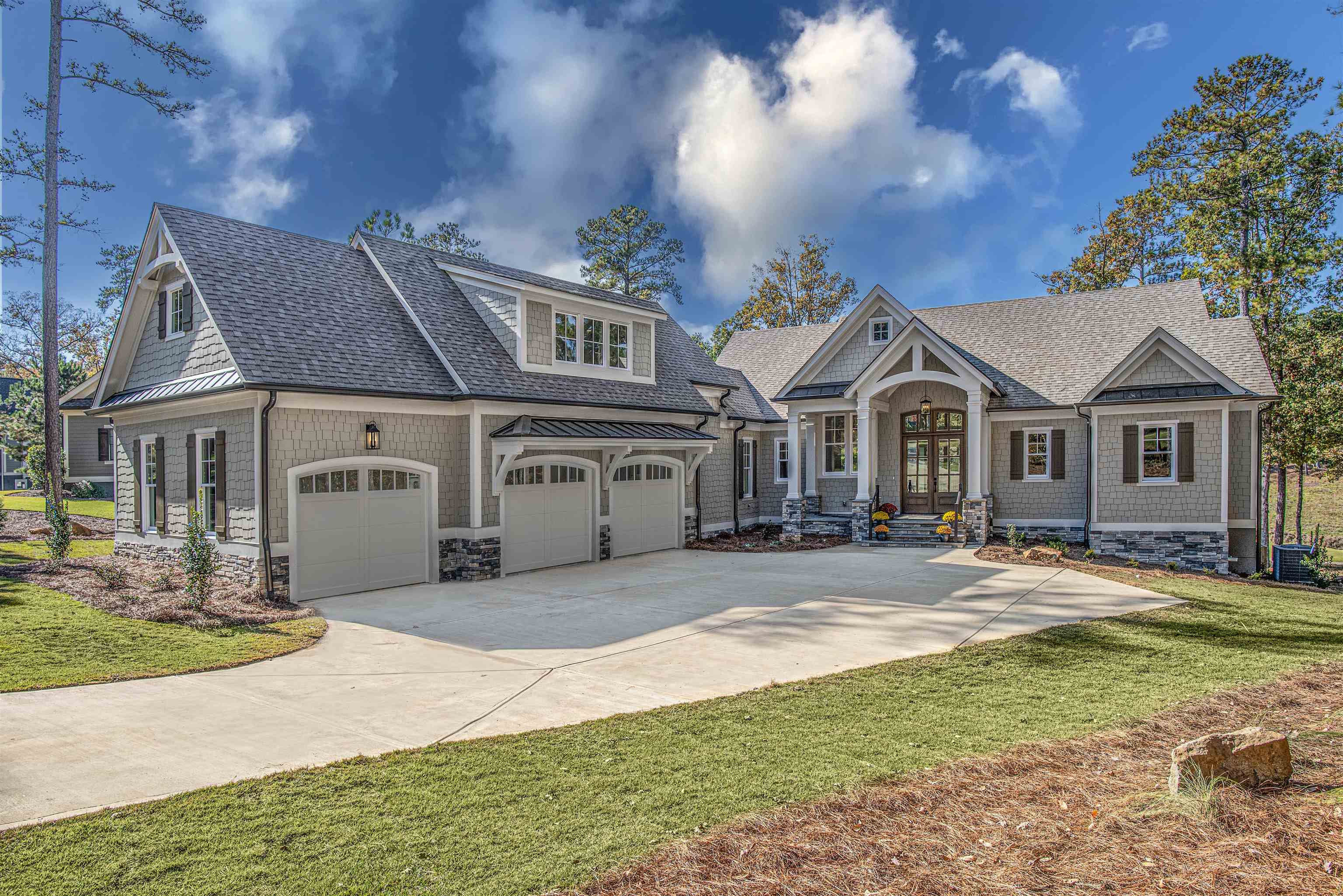 1030 HARRIS CREEK