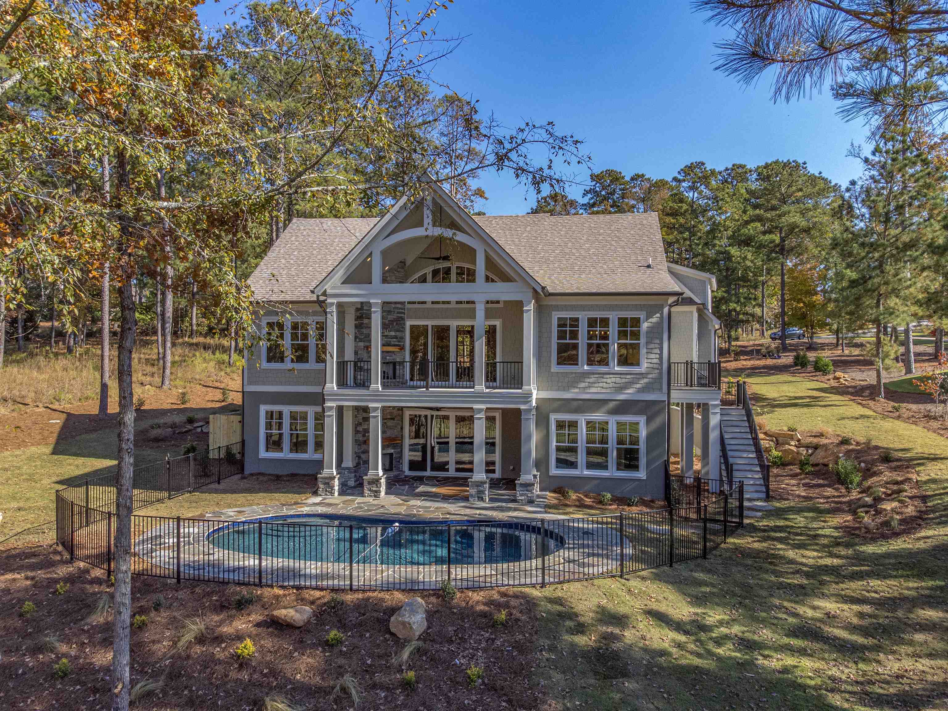 1030 HARRIS CREEK