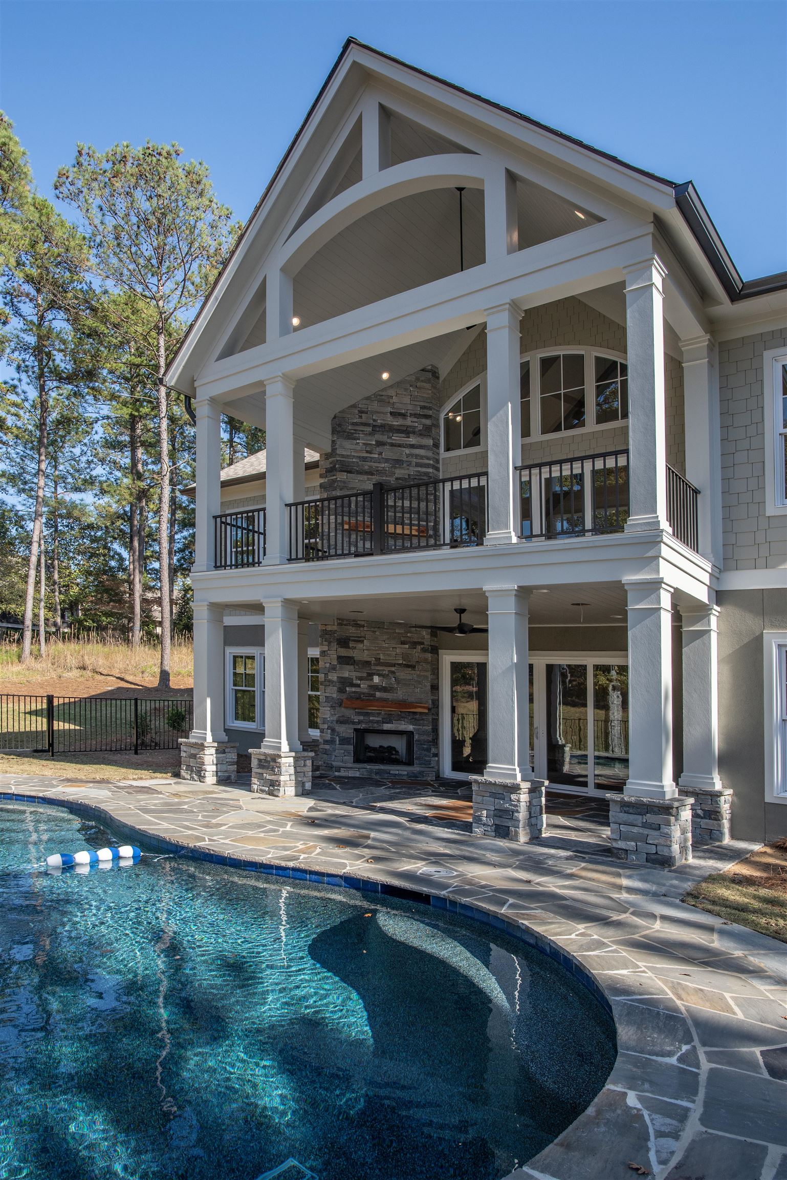 1030 HARRIS CREEK