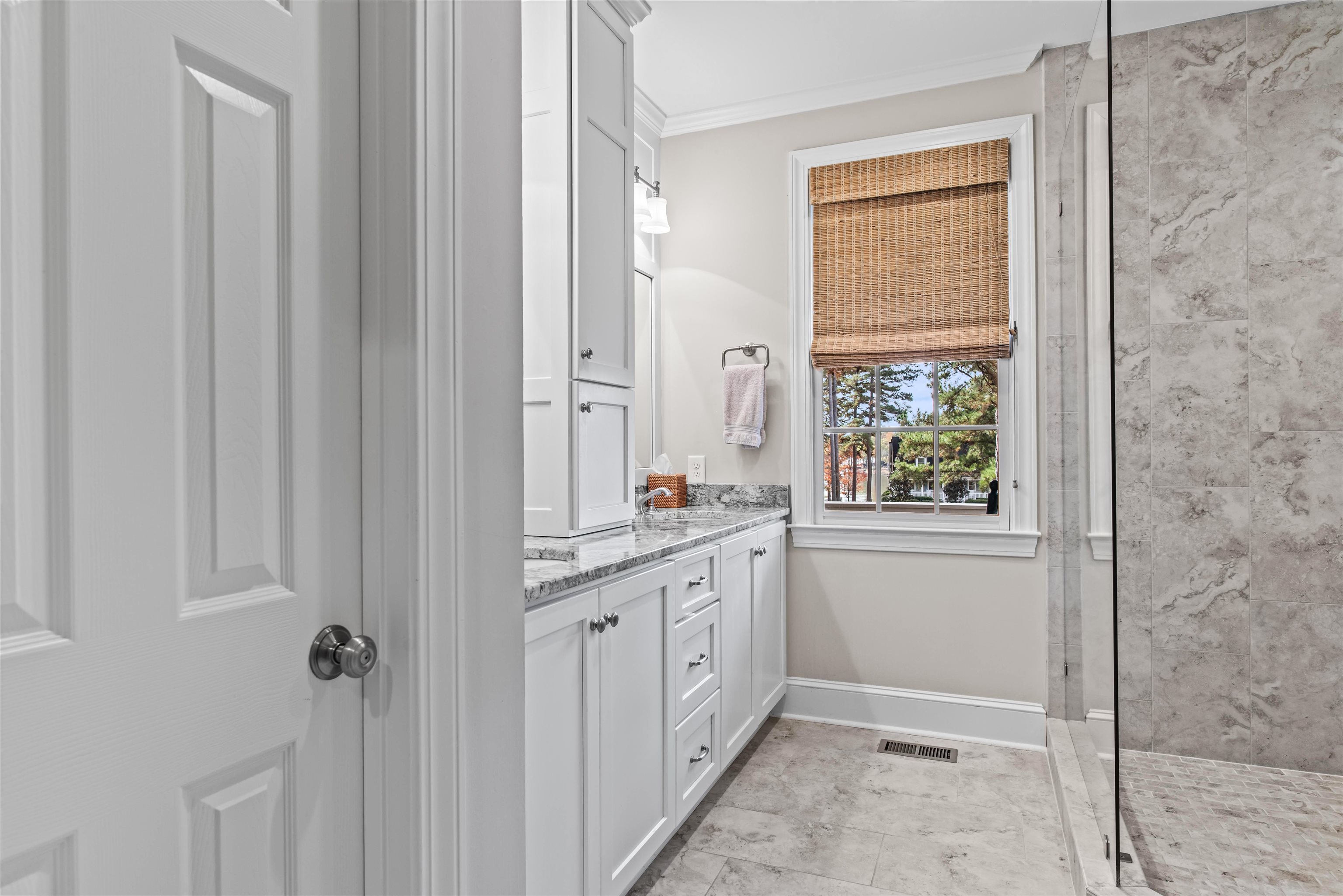 1090 VILLAGE LOOP
