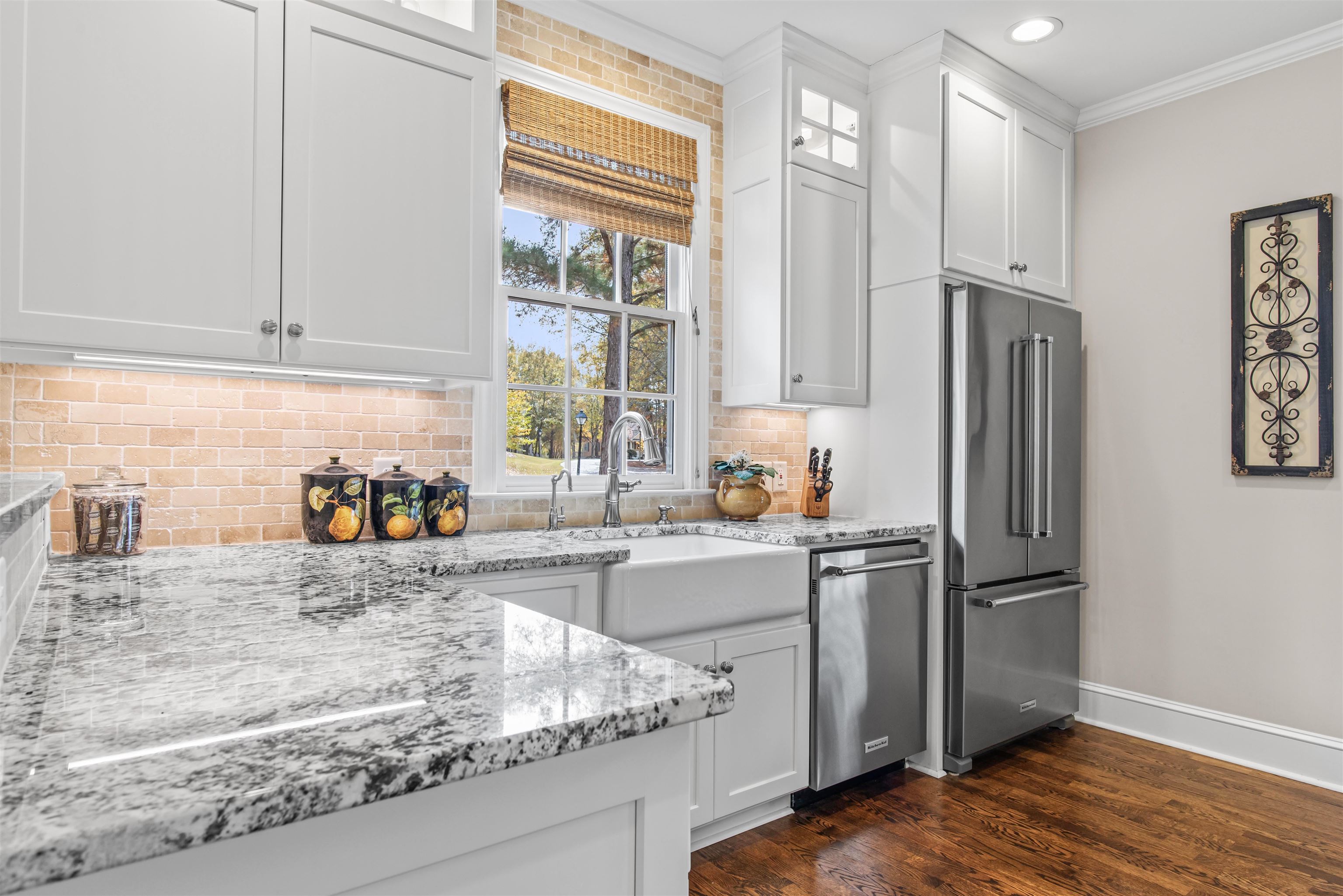 1090 VILLAGE LOOP