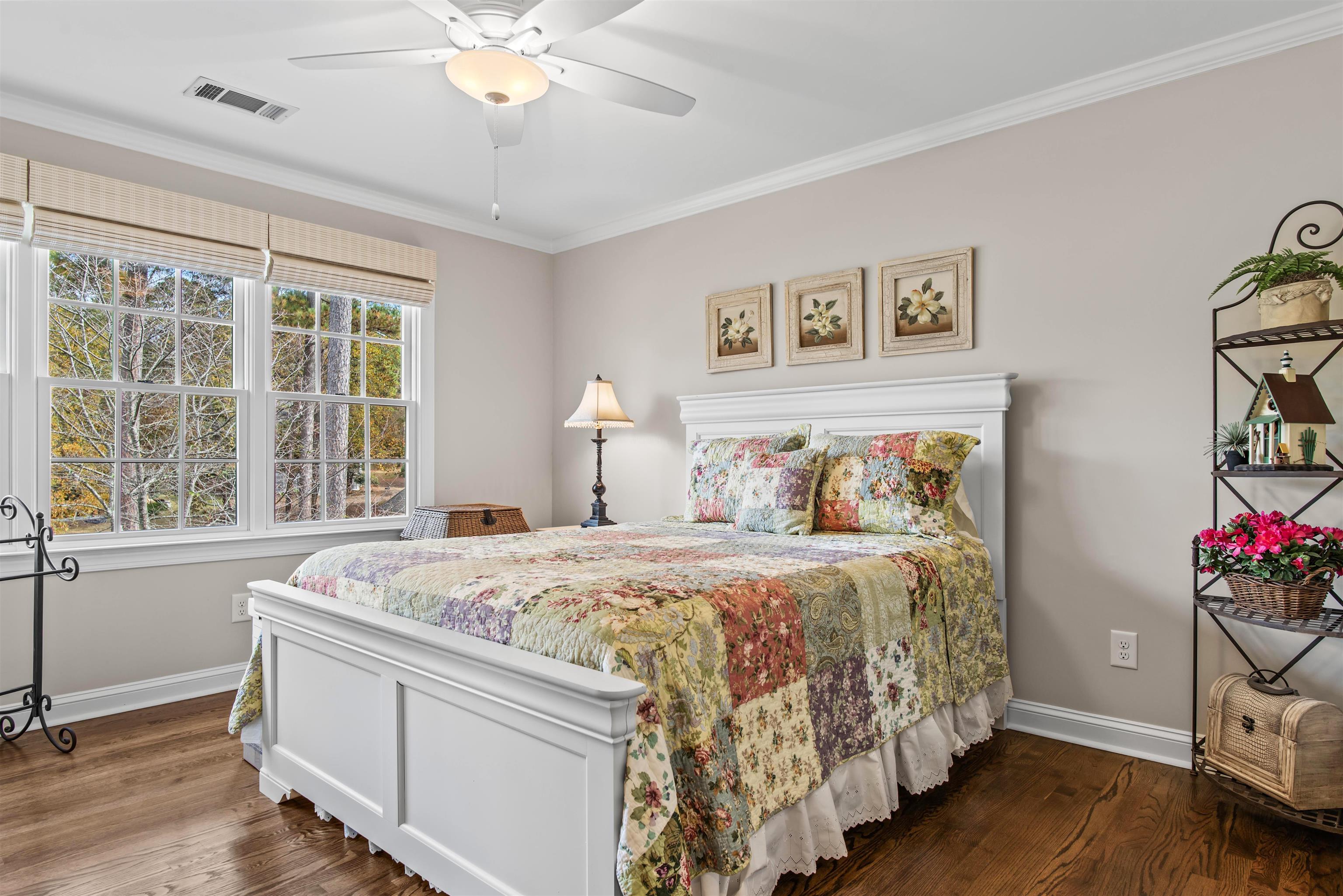 1090 VILLAGE LOOP