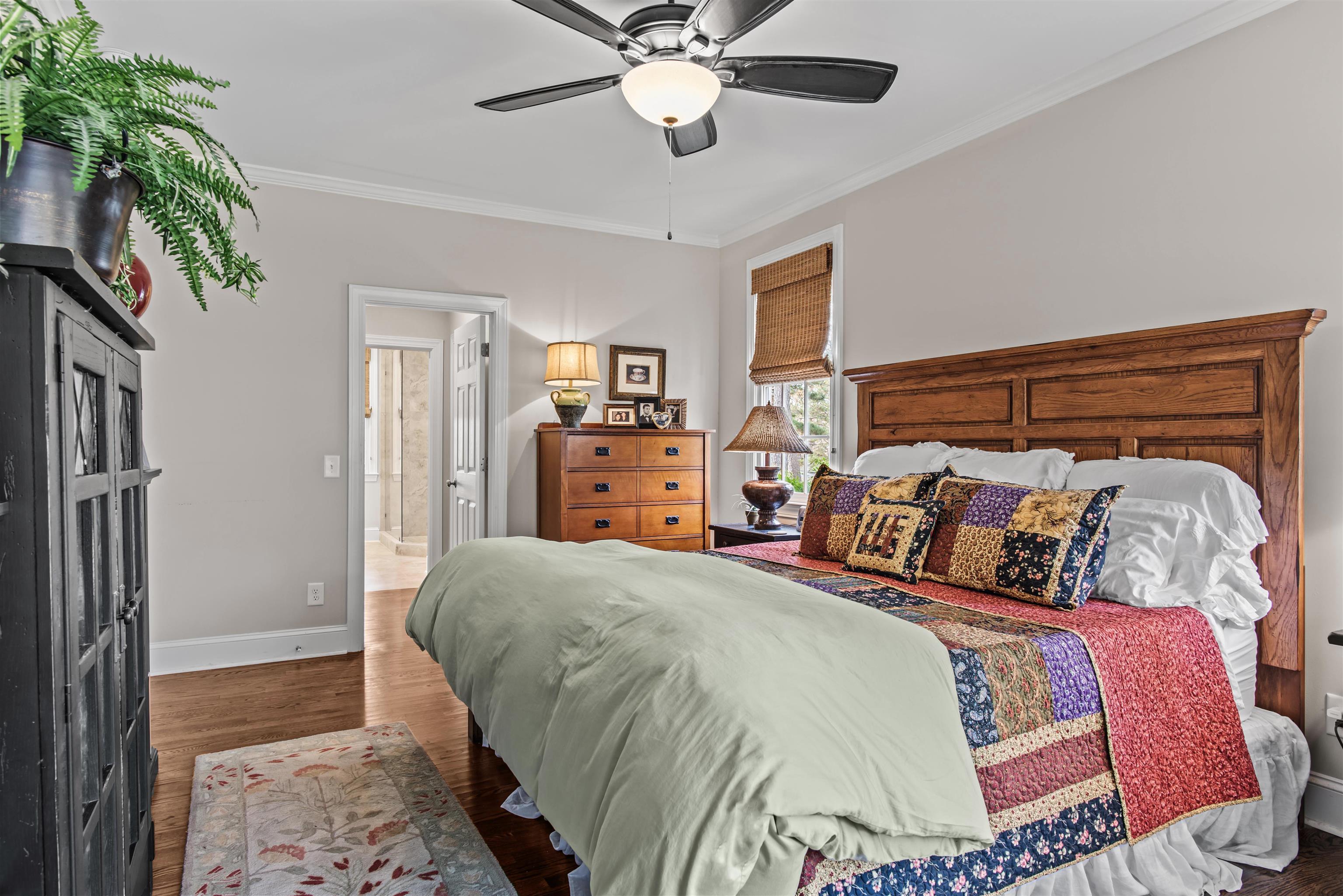 1090 VILLAGE LOOP
