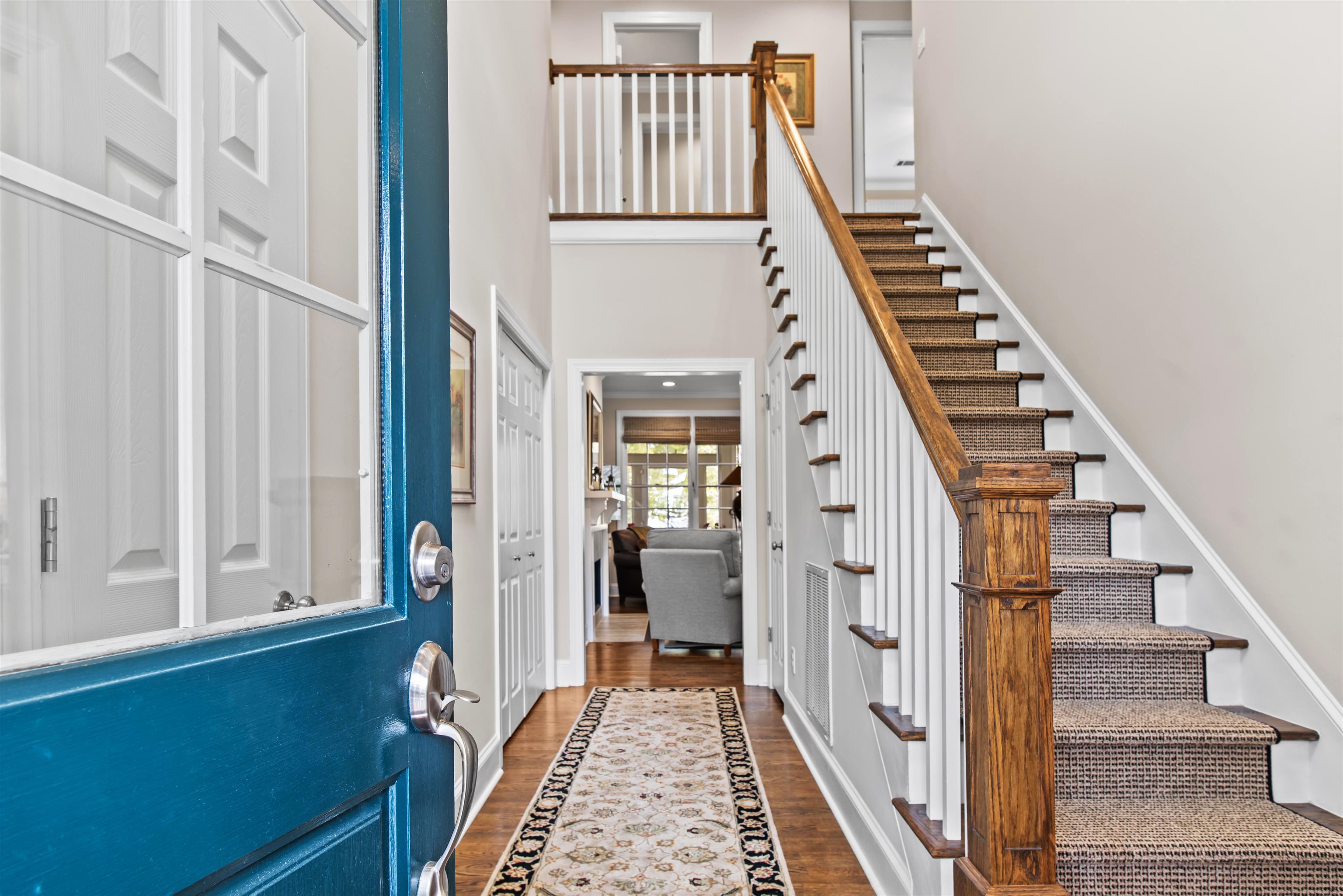 1090 VILLAGE LOOP