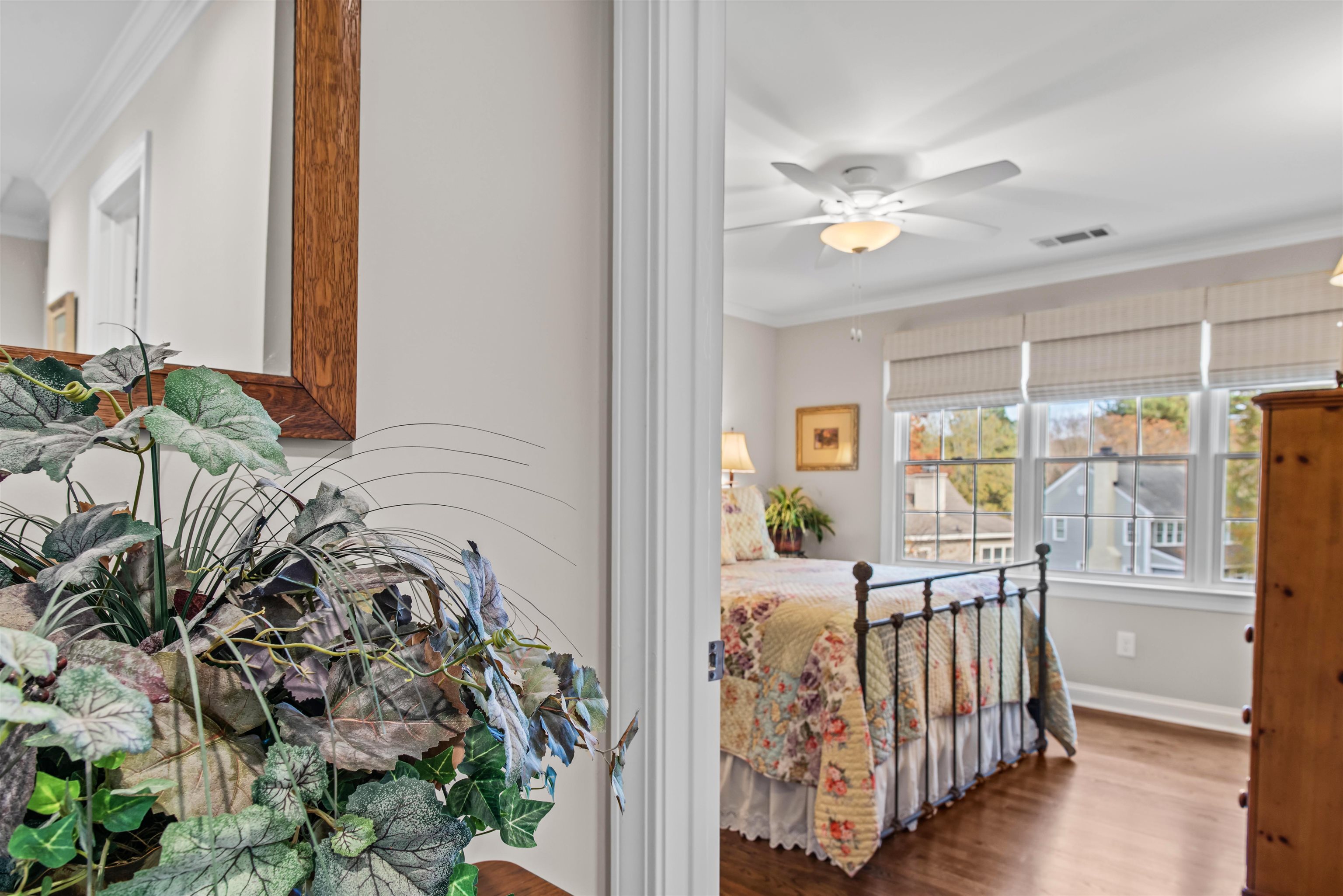 1090 VILLAGE LOOP