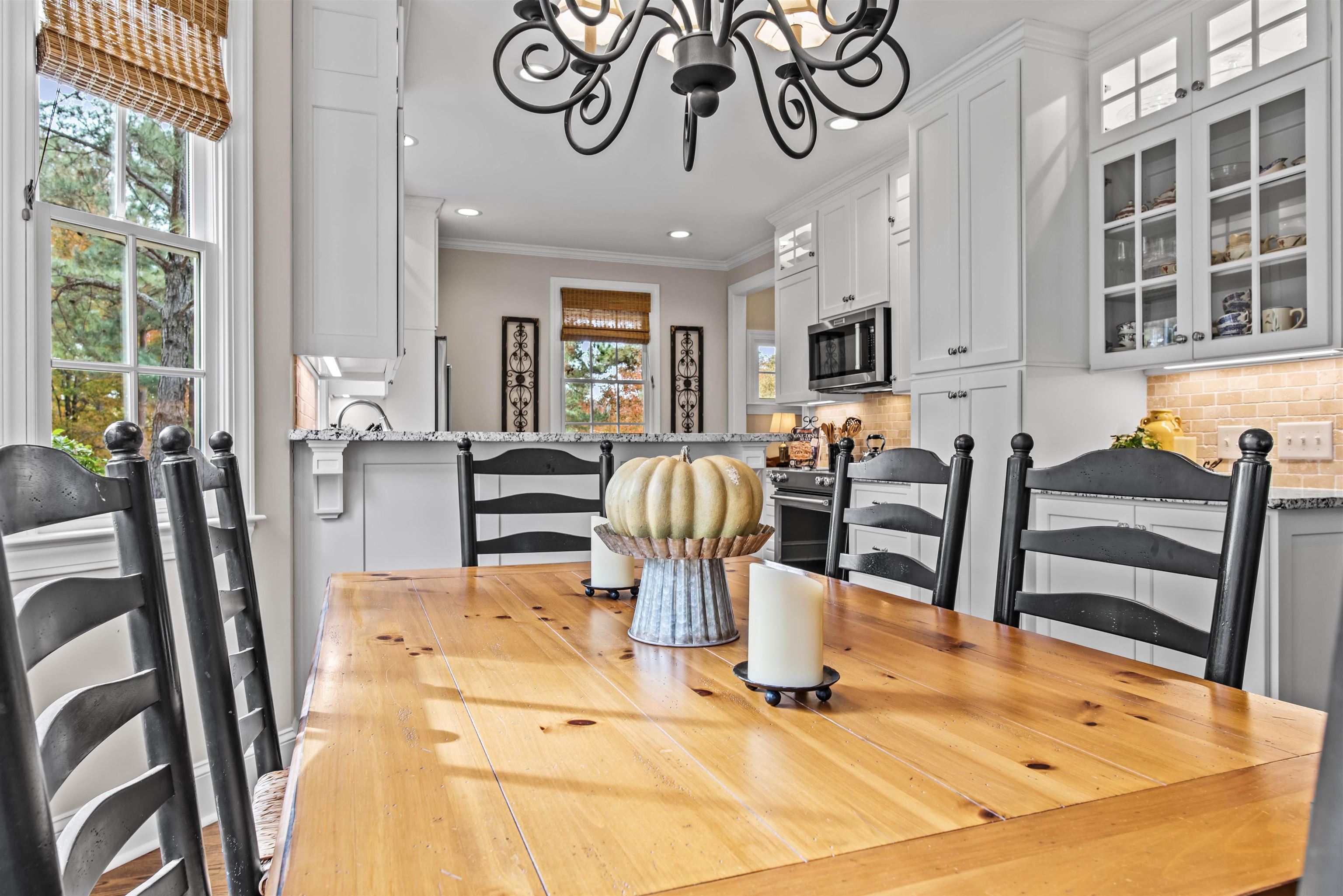1090 VILLAGE LOOP