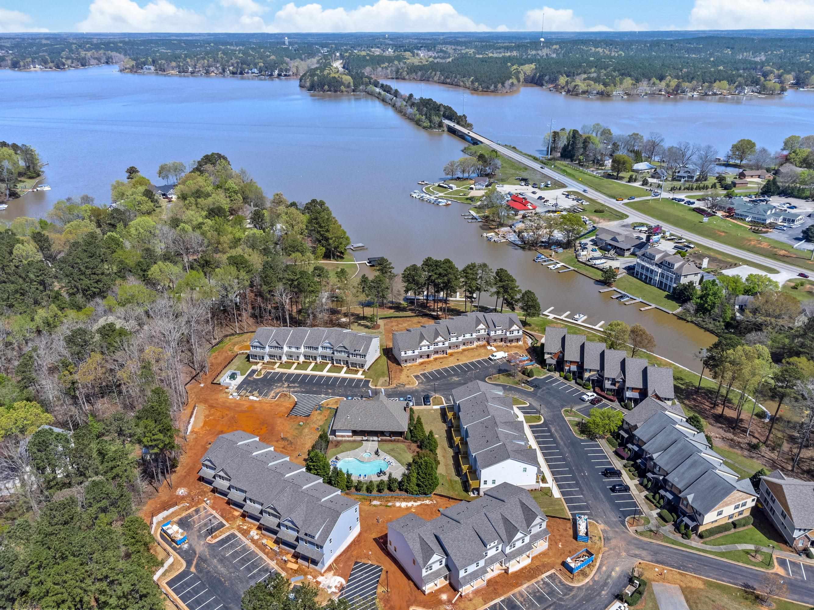 105 CRANE LANE Unit Building 10, Unit 3B