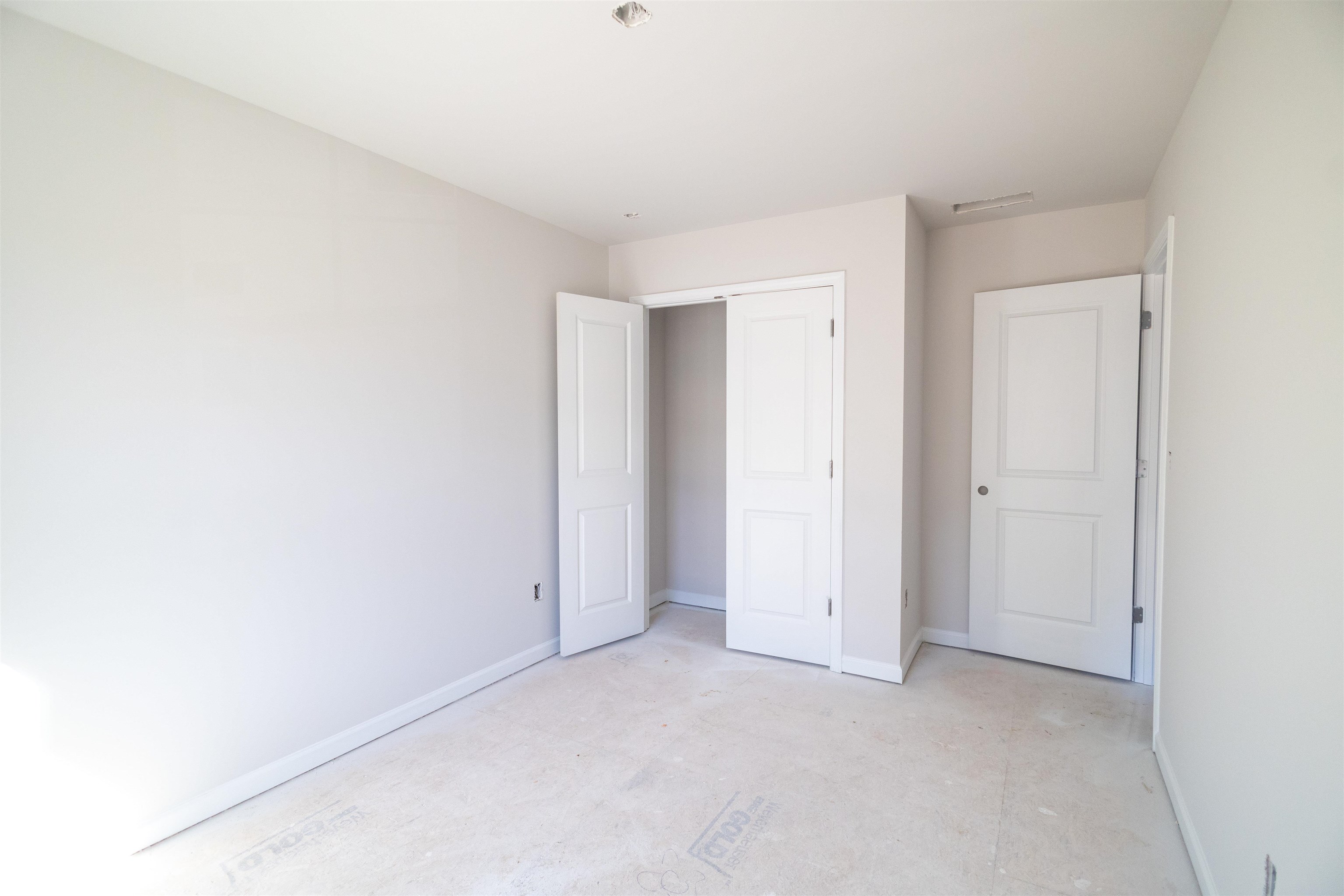106 CRANE LANE Unit Building 12, Unit 33A