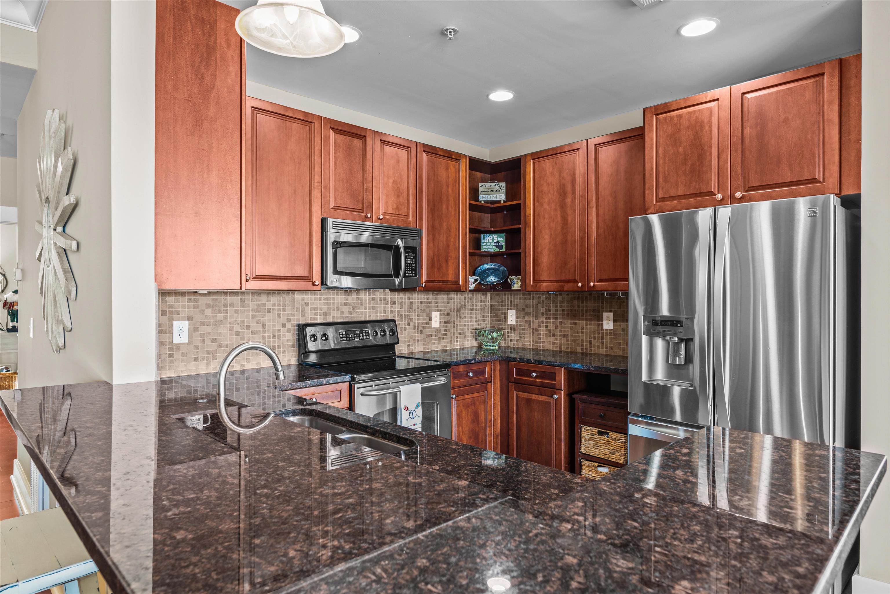 125 SOUTH BAY ROAD Unit Unit 204