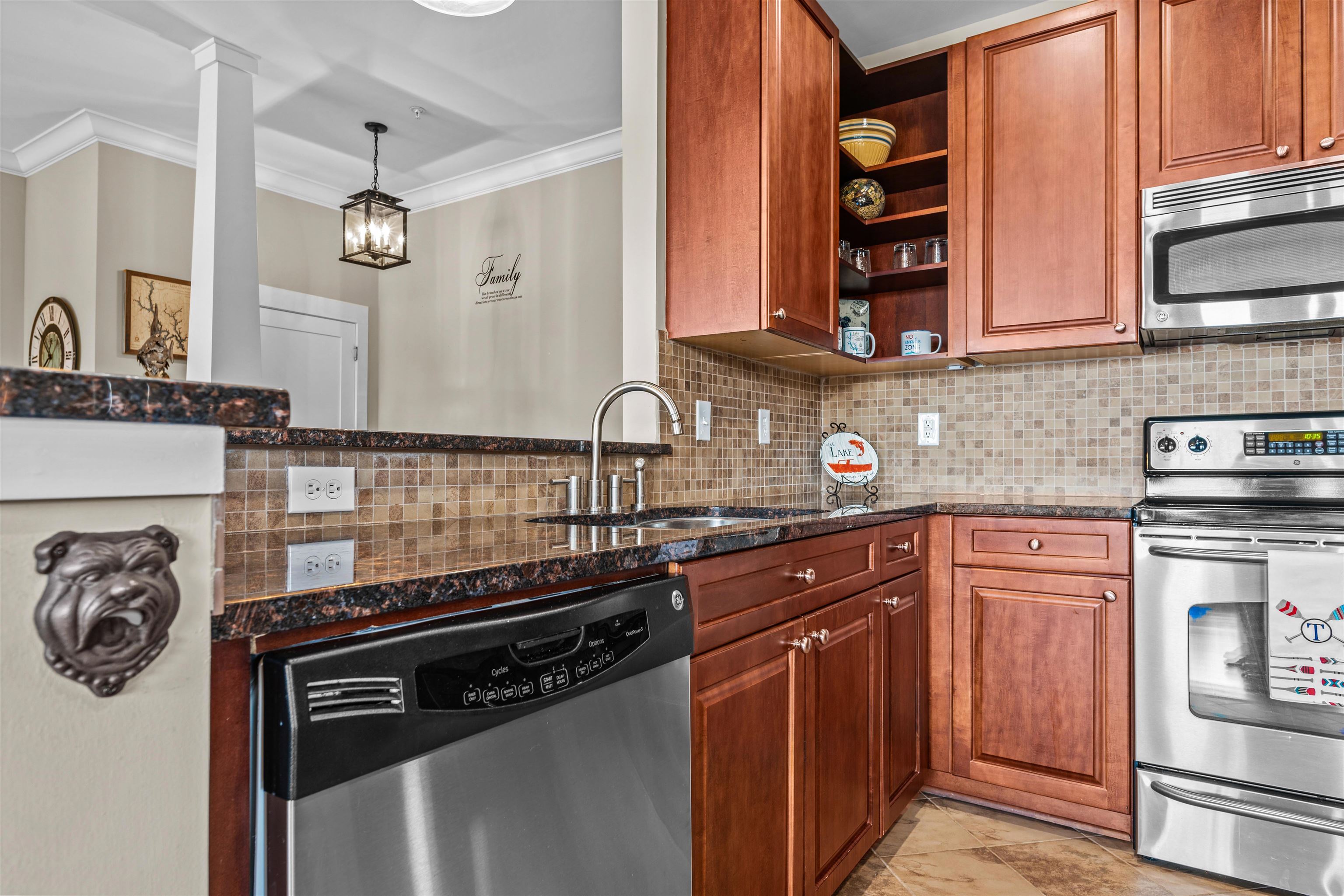125 SOUTH BAY ROAD Unit Unit 204