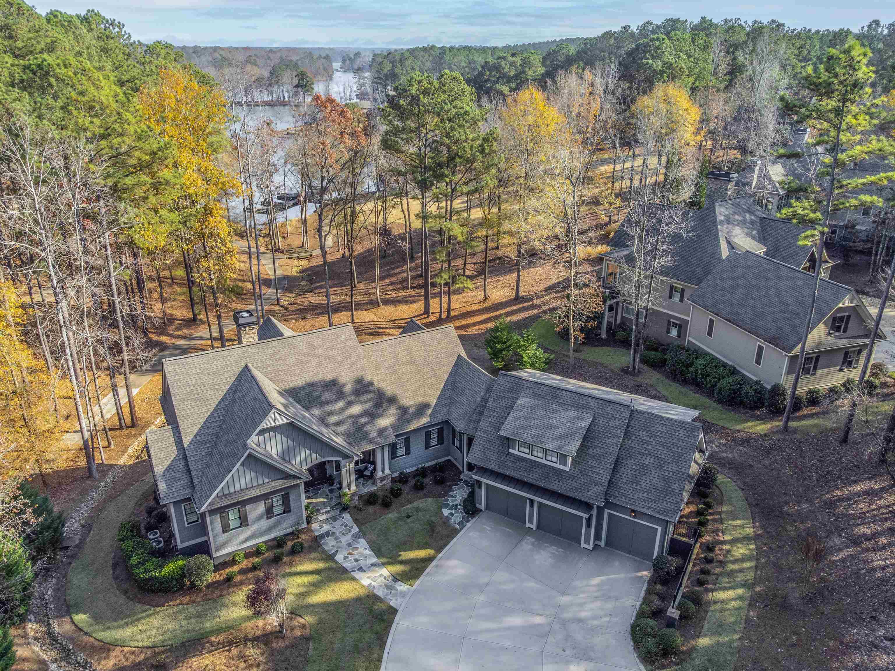 1011 RIDGE GROVE