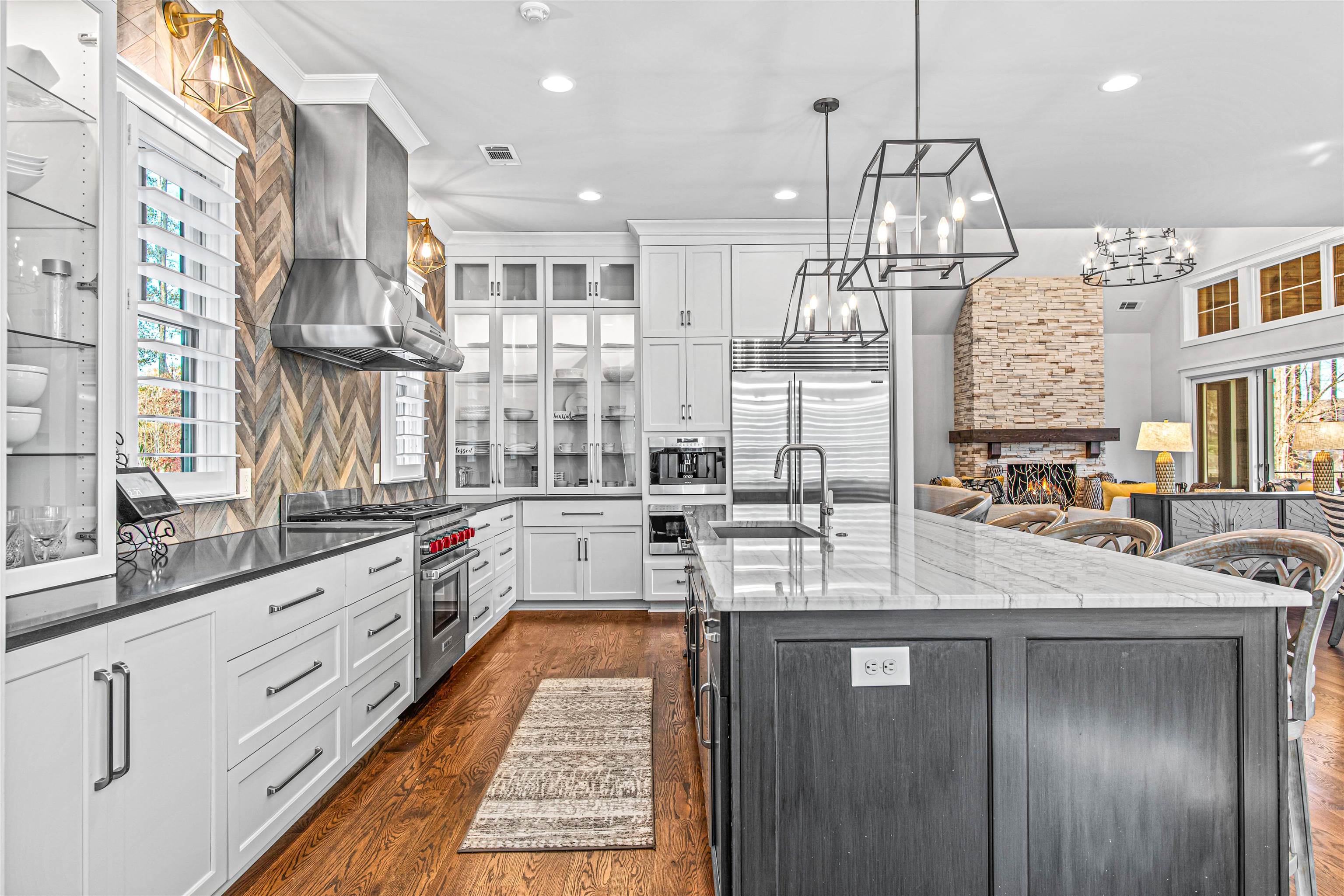 1011 RIDGE GROVE