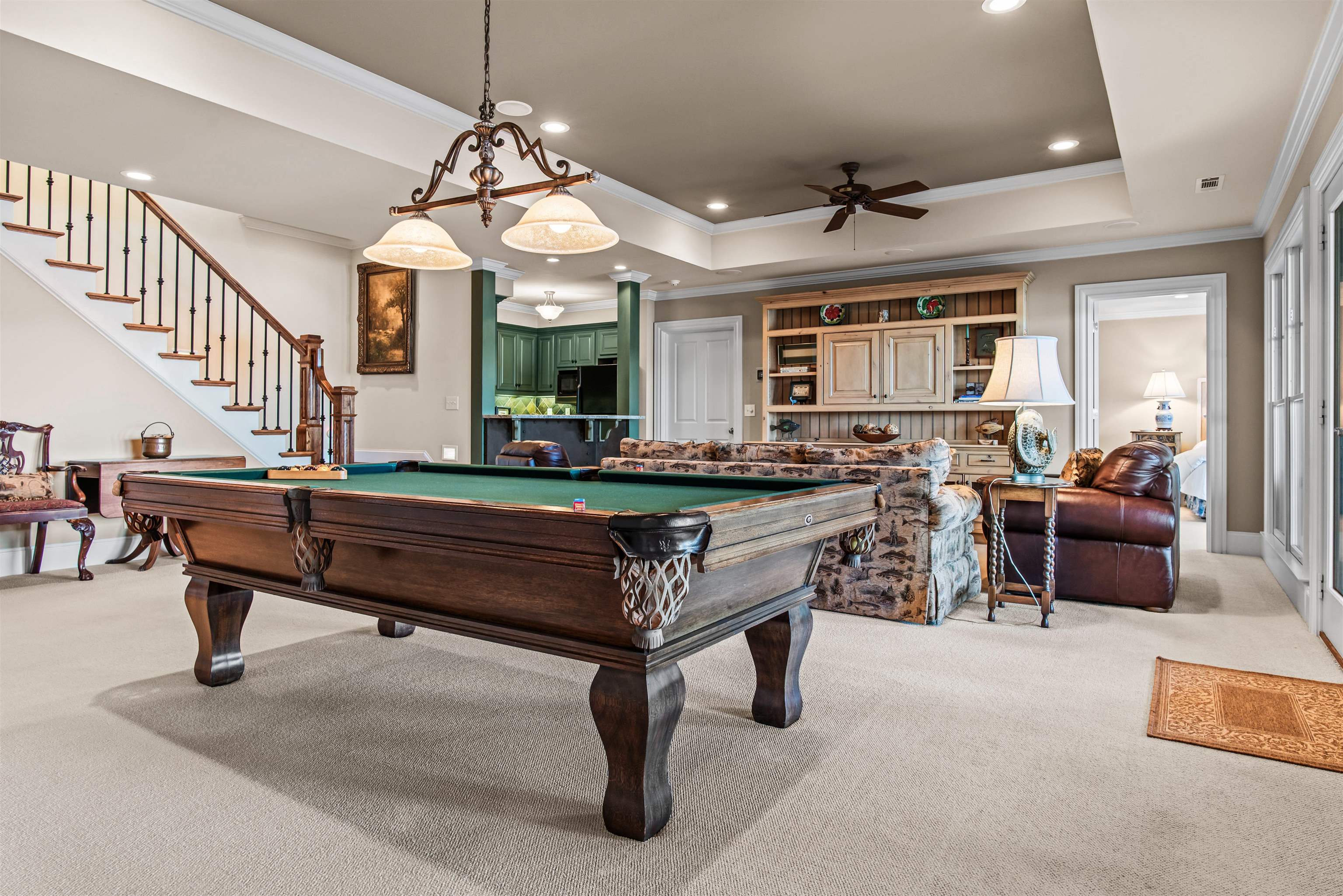 1290 LAKE CLUB DRIVE