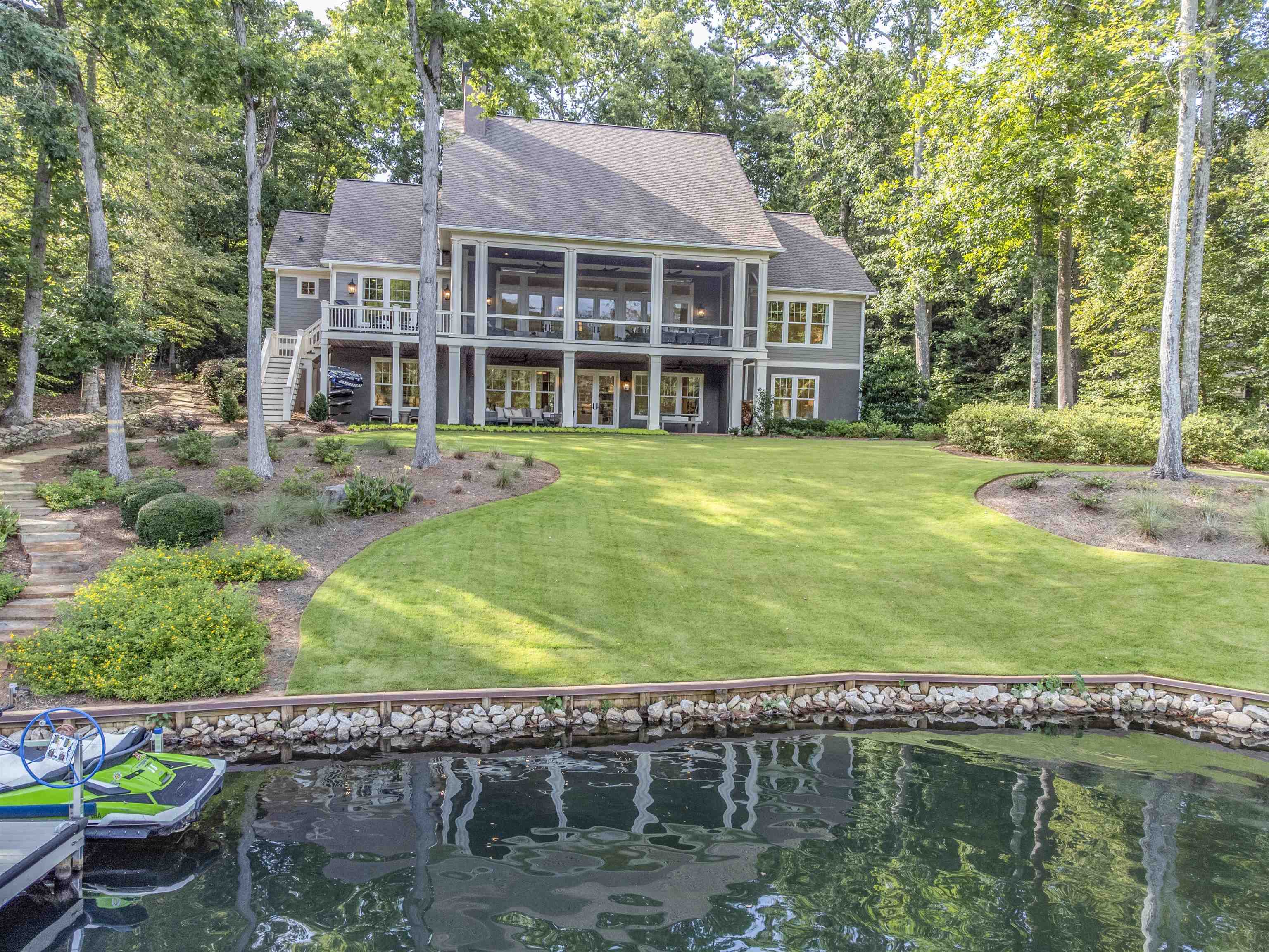 1170 DOGWOOD DRIVE