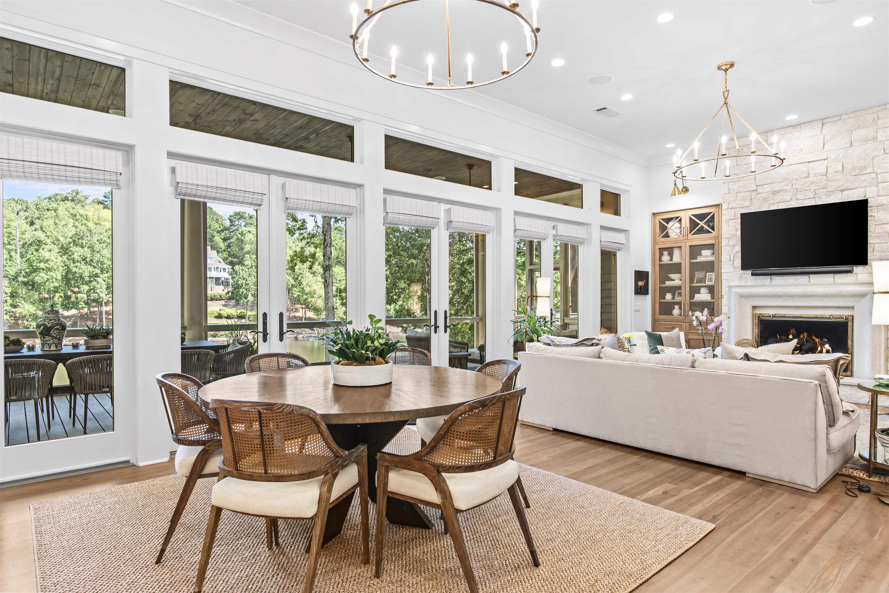 1170 DOGWOOD DRIVE