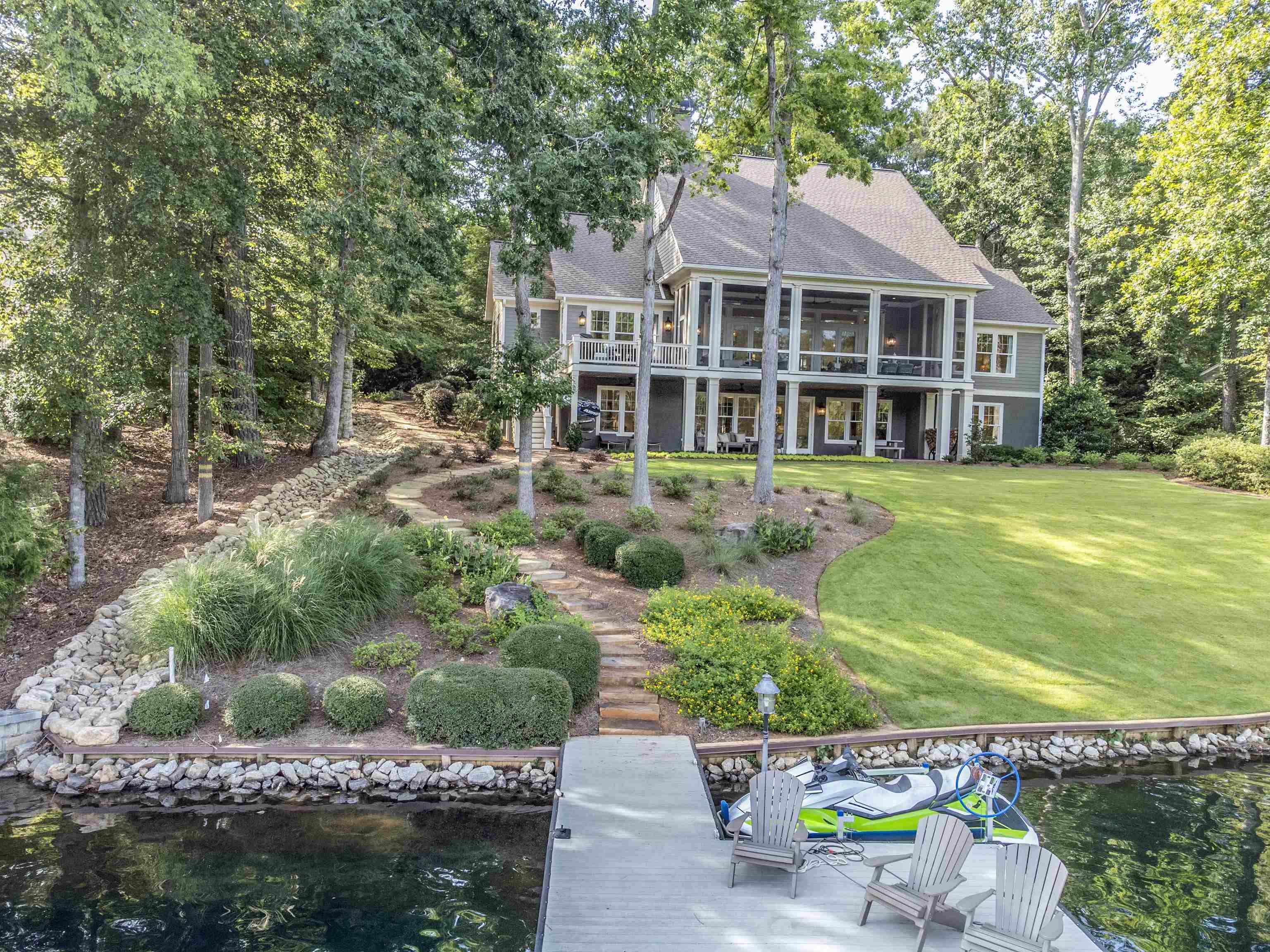 1170 DOGWOOD DRIVE