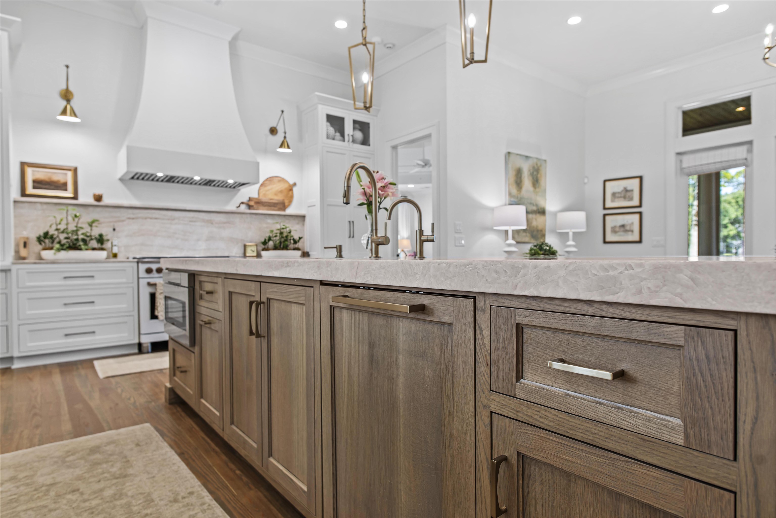 1170 DOGWOOD DRIVE