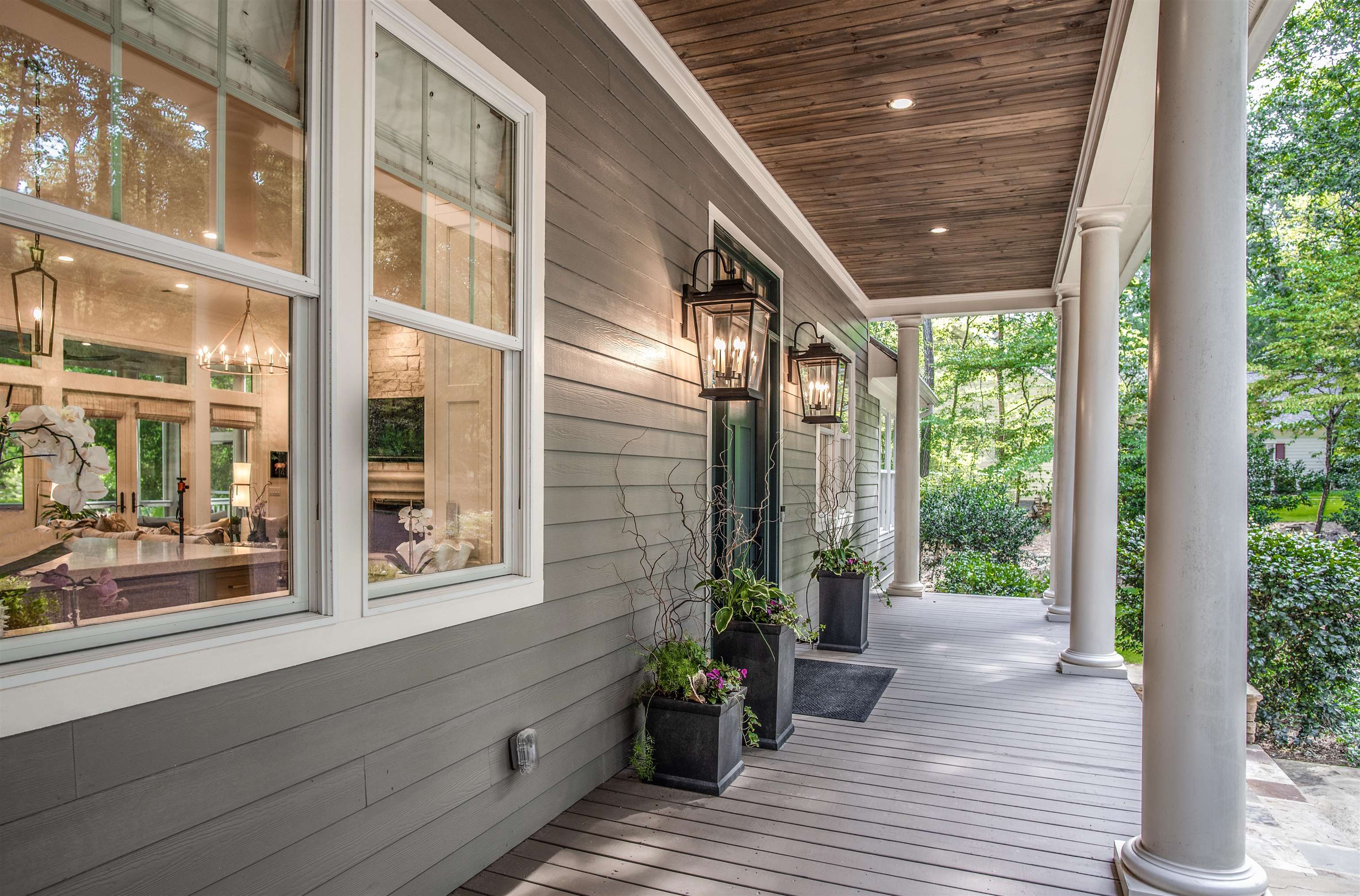 1170 DOGWOOD DRIVE