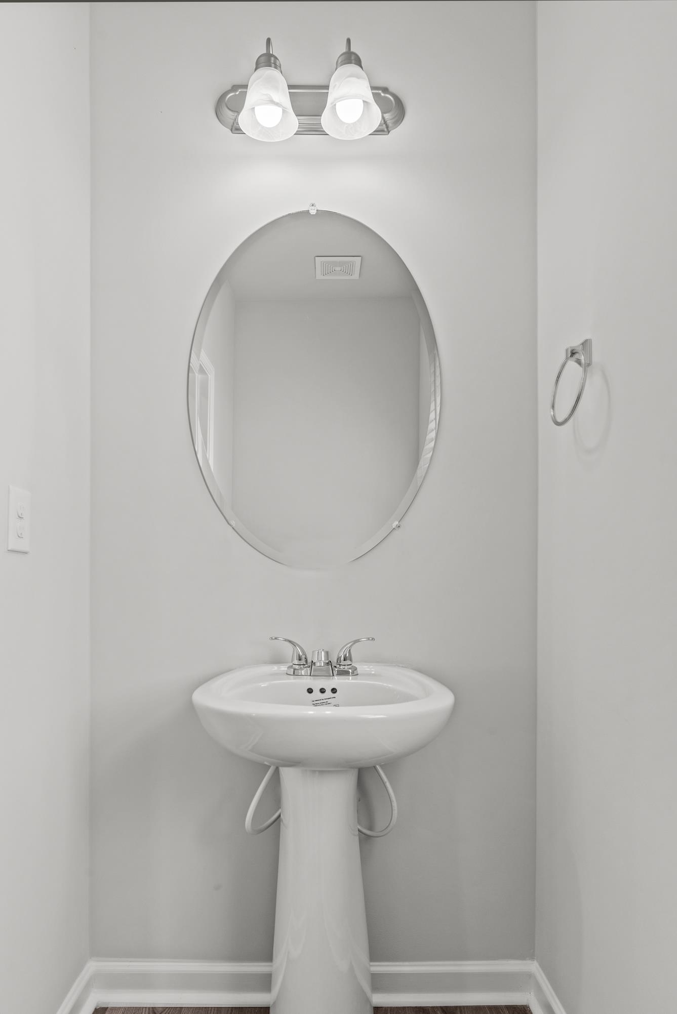 103 CRANE LANE Unit: BUILDING 7 UNIT 5C